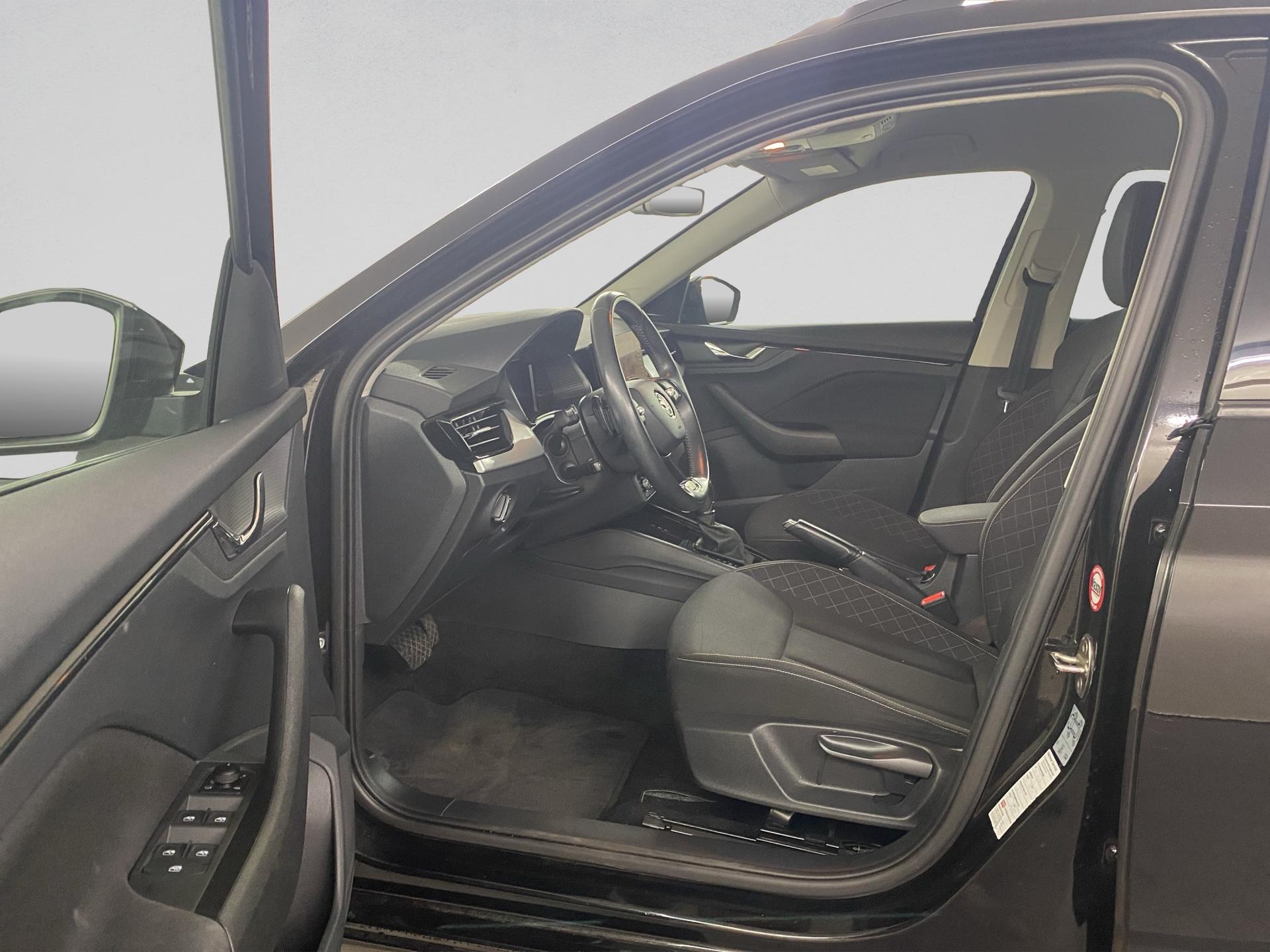 SKODA Kamiq 1.5 TSI ACT Ambition DSG-image-8