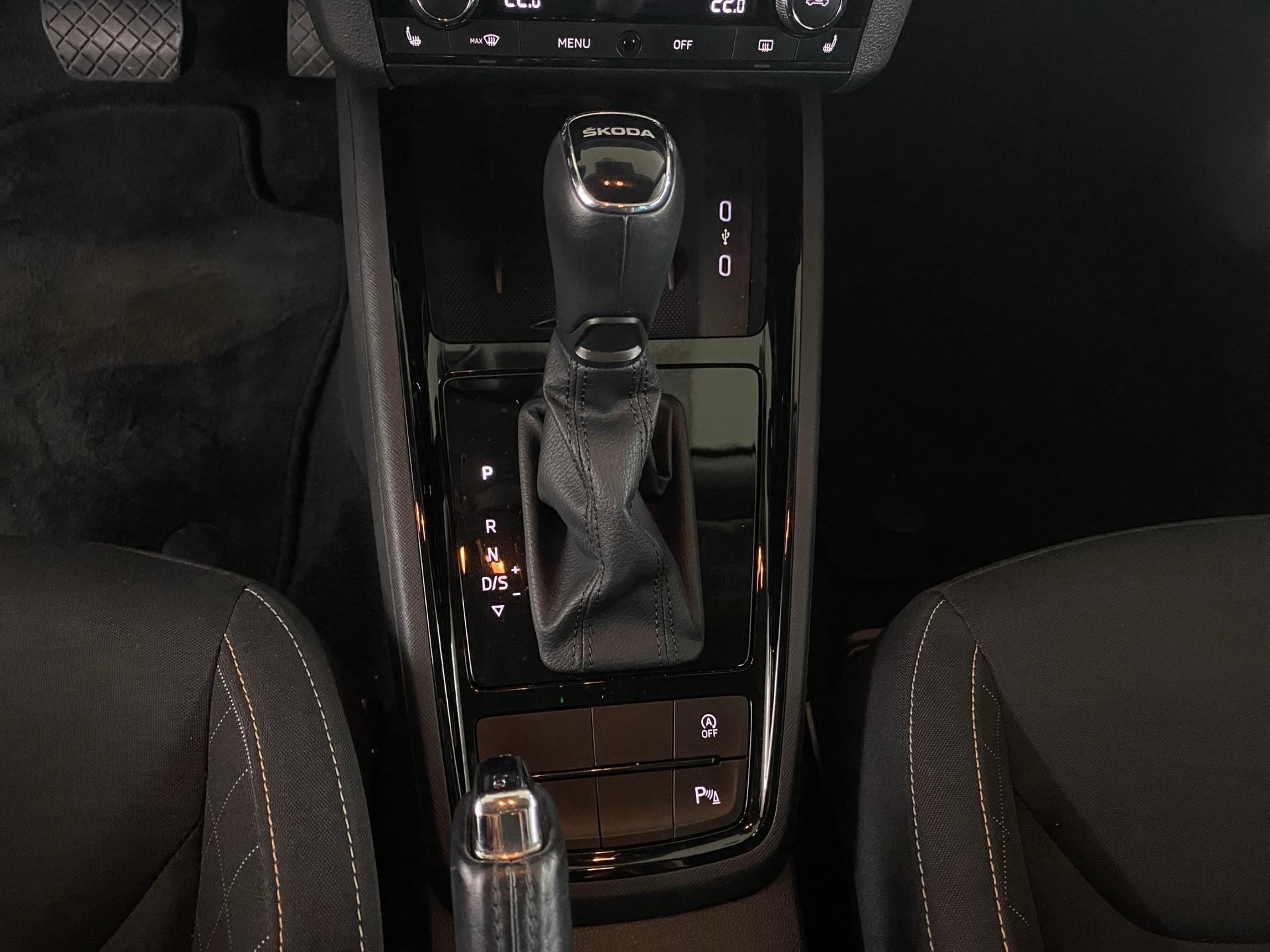SKODA Kamiq 1.5 TSI ACT Ambition DSG-image-11