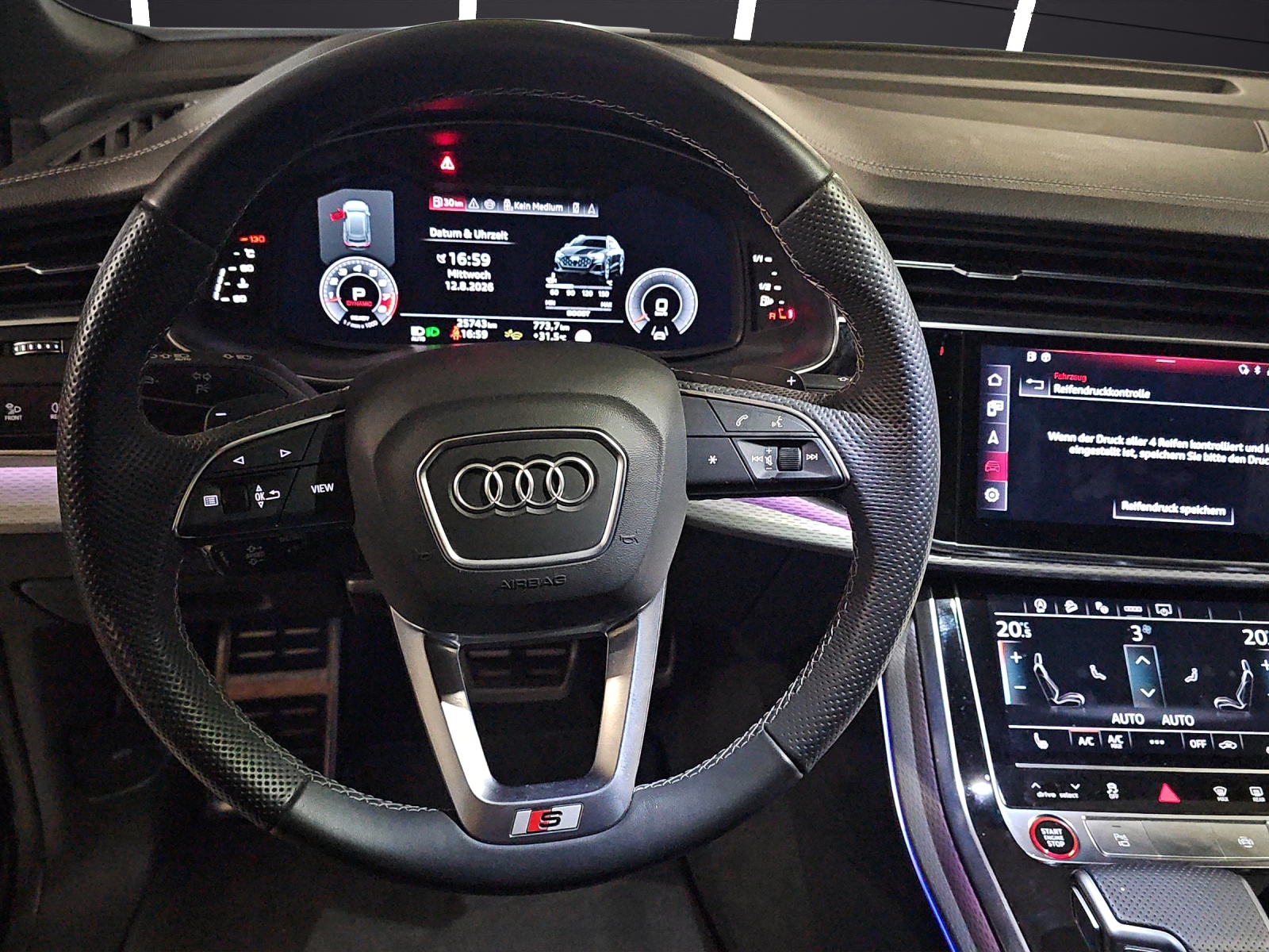AUDI SQ8 SUV TFSI quattro tiptronic-image-16