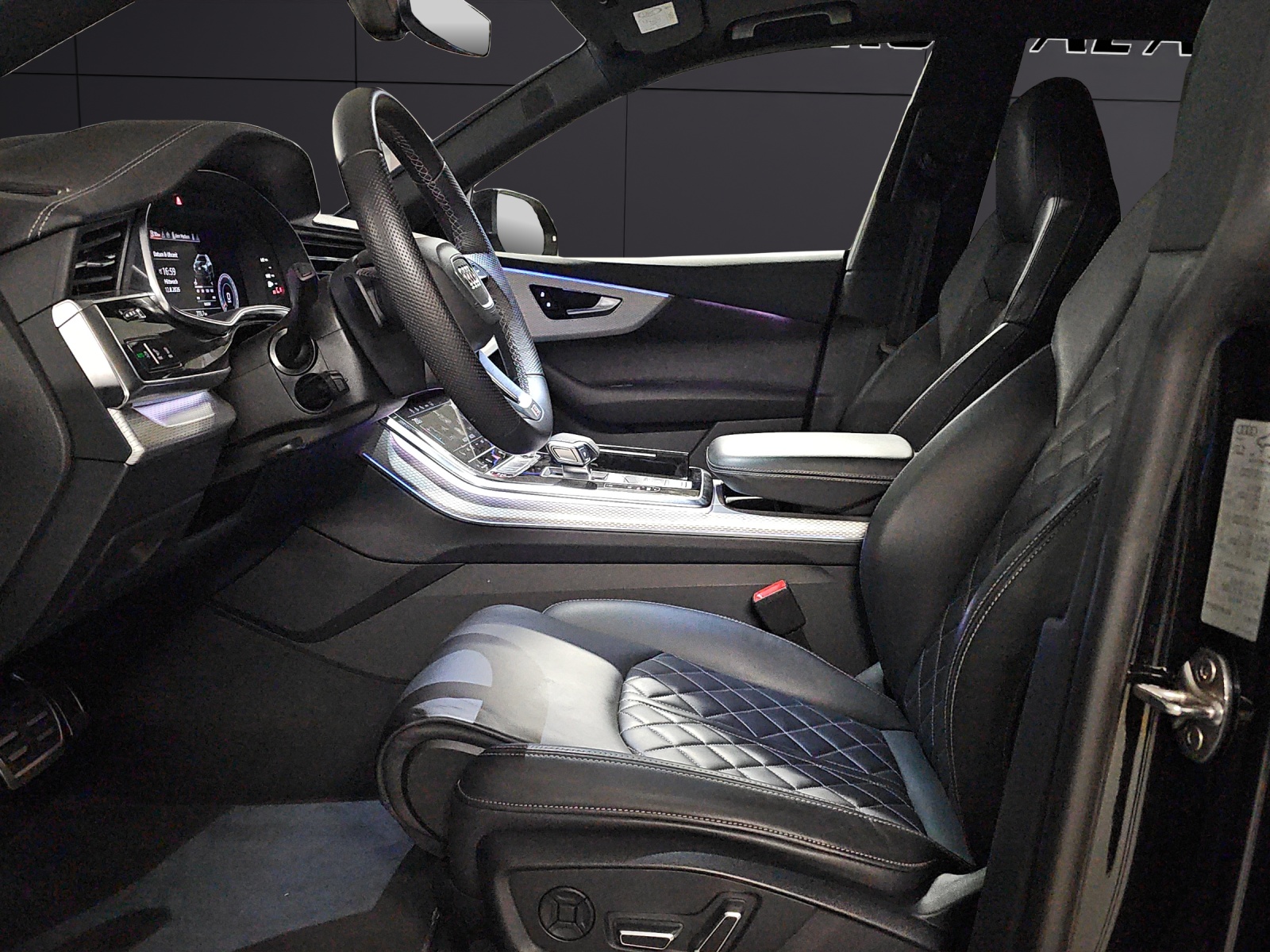 AUDI SQ8 SUV TFSI quattro tiptronic-image-12