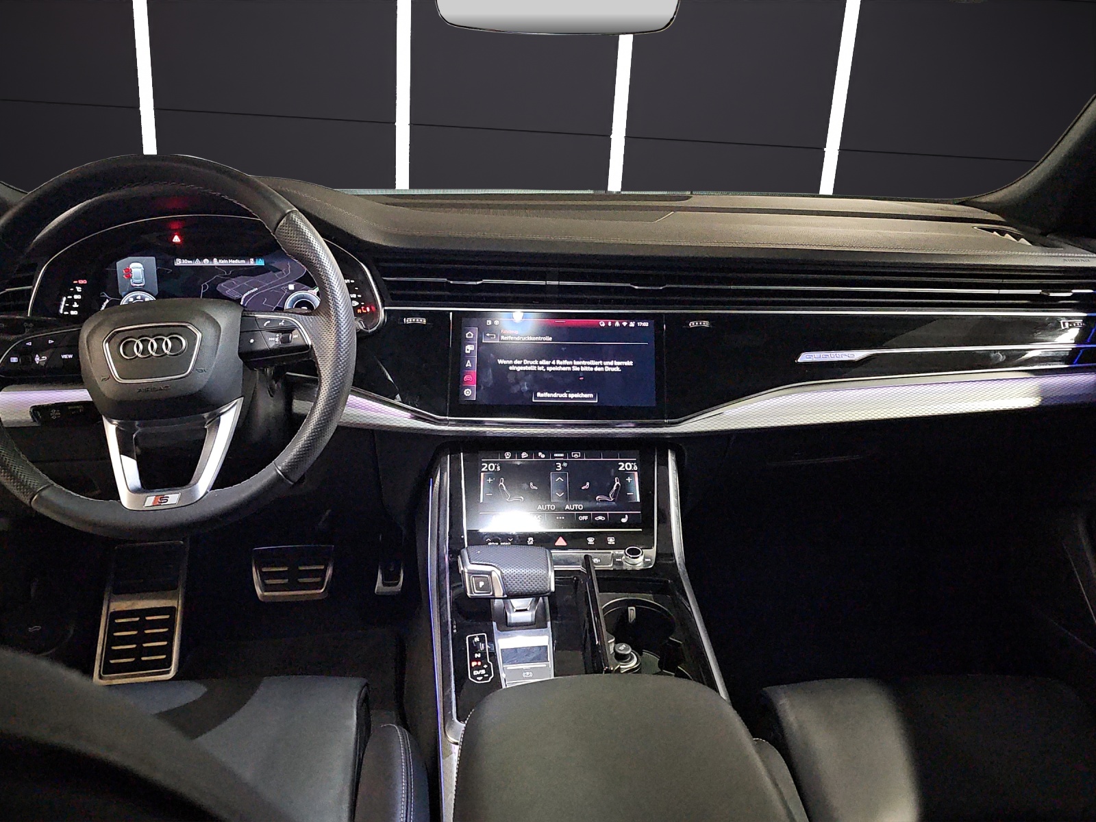 AUDI SQ8 SUV TFSI quattro tiptronic-image-11