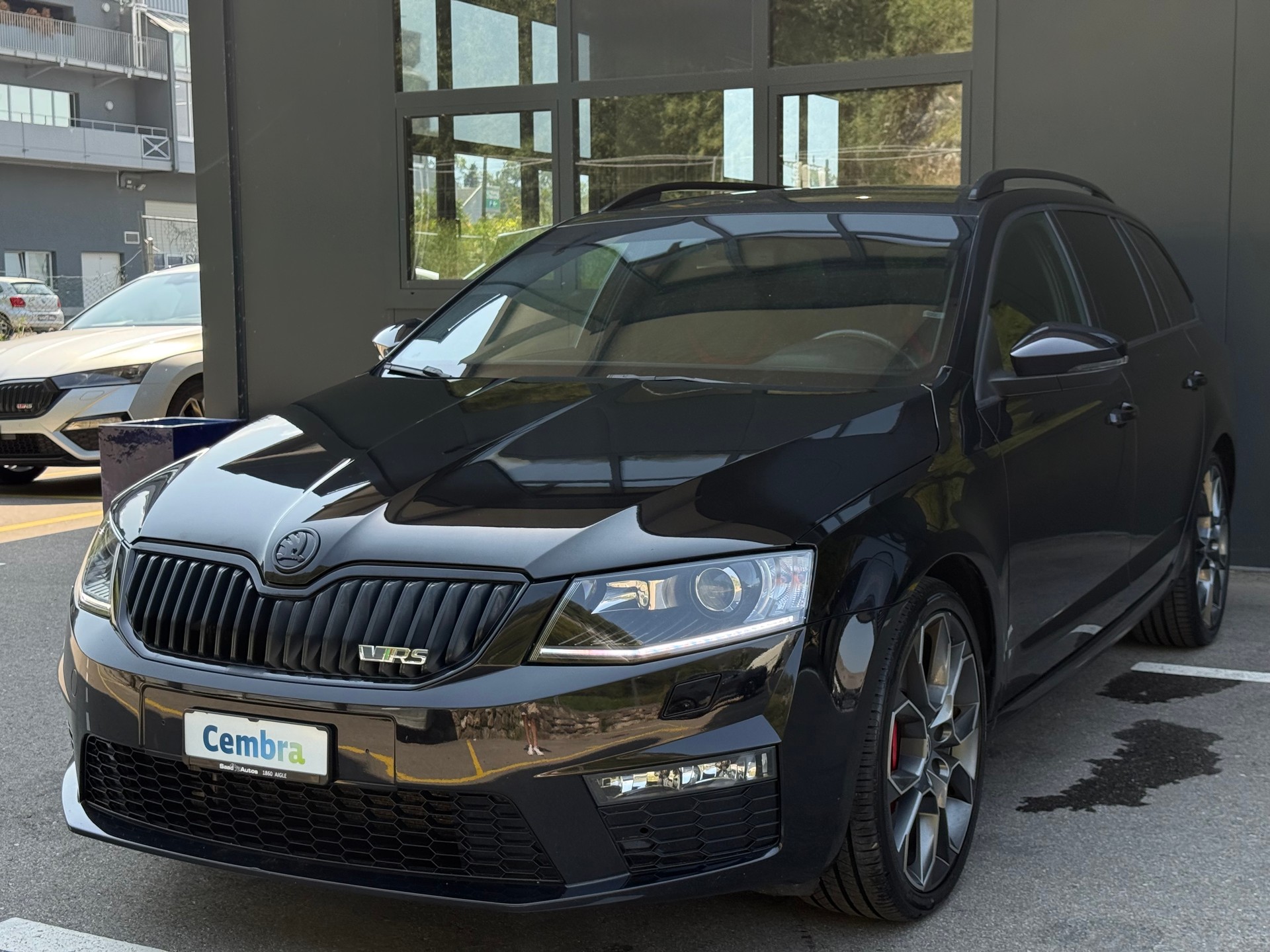 SKODA Octavia Combi 2.0 TDI RS-showroom-element-1