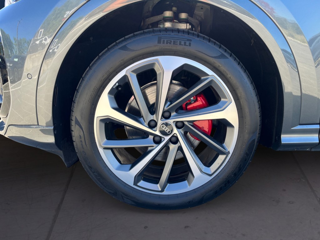 AUDI Q5 TFSI quatto 150 kW S-tronic-image-8