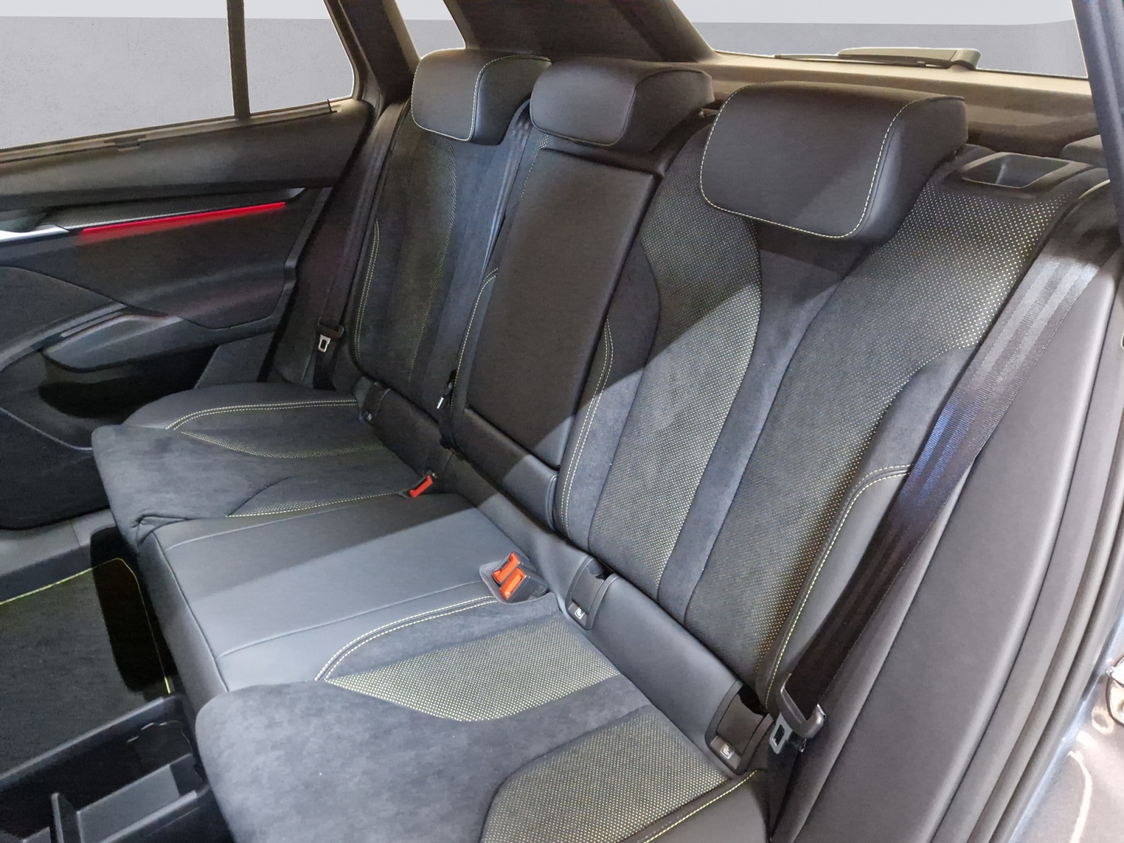 SKODA Elroq RS 4x4-image-11