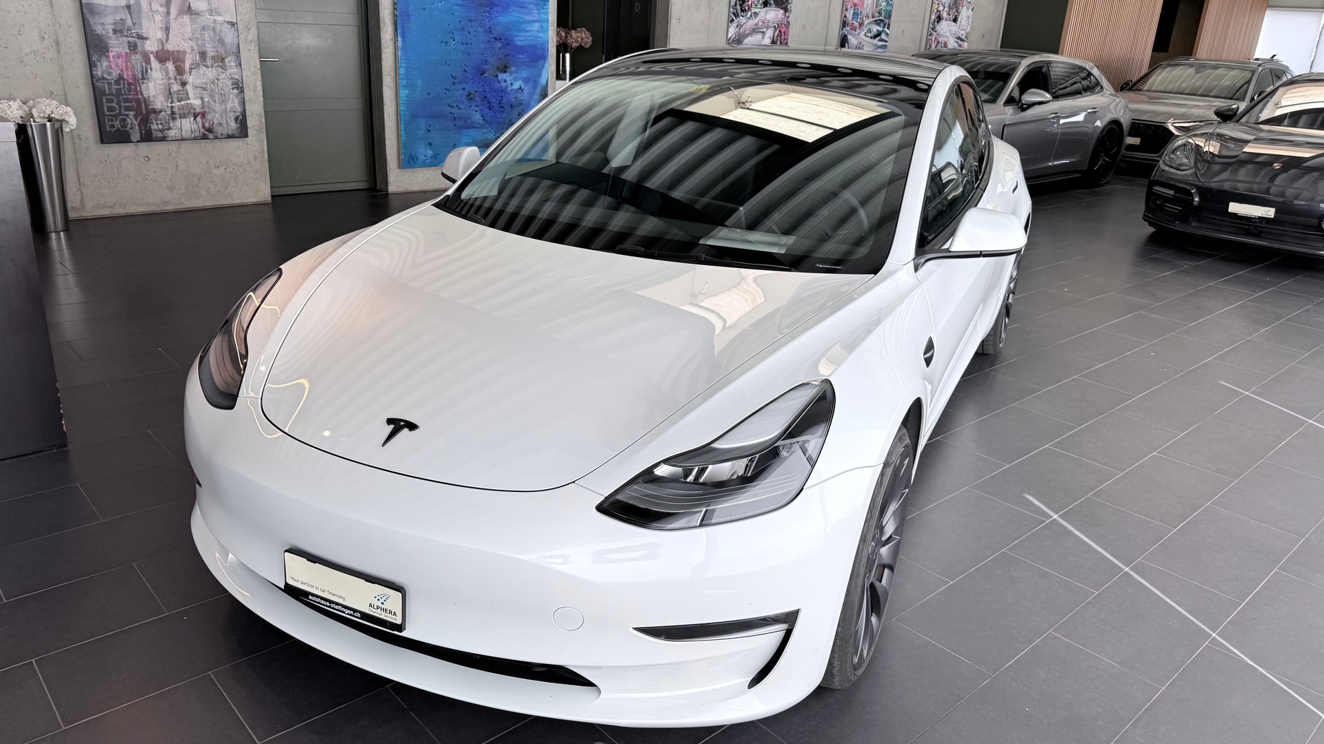 TESLA Model 3 Performance D-image-14