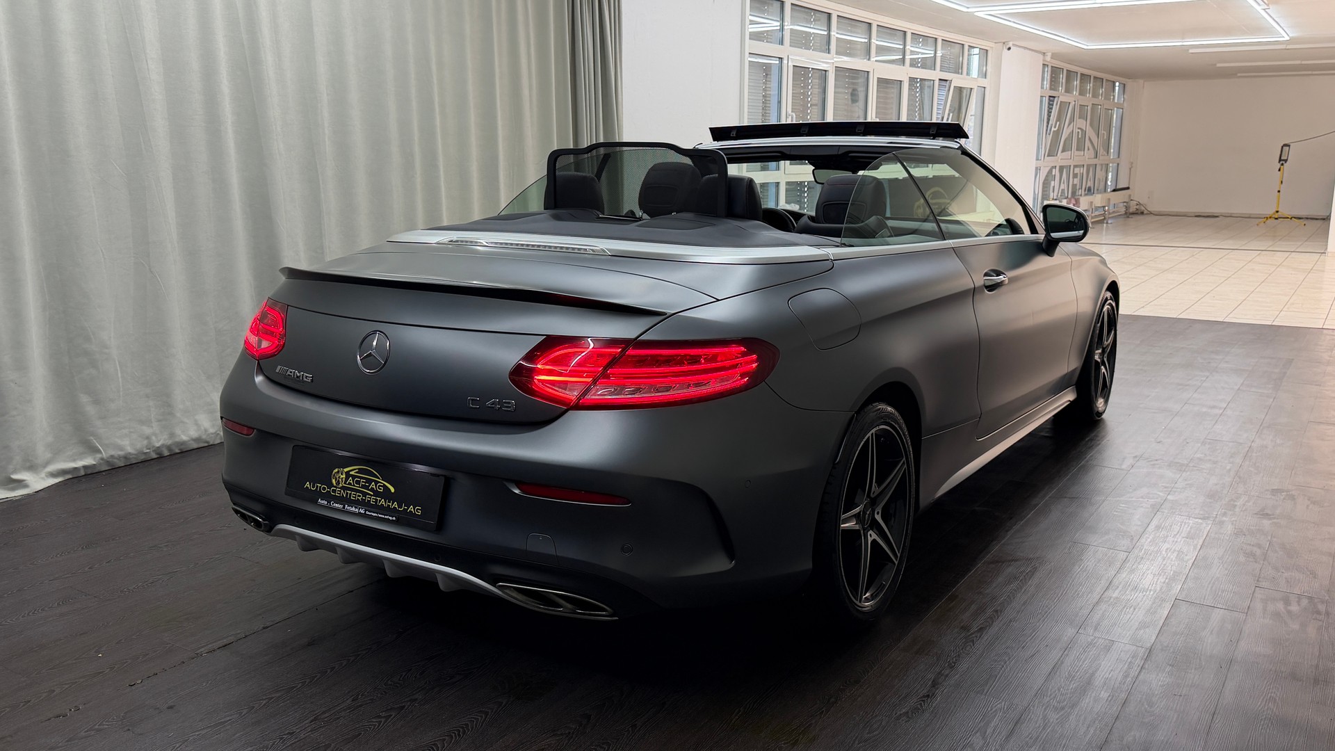 MERCEDES-BENZ C 43 Cabriolet AMG 4Matic 9G-Tronic-showroom-element-3
