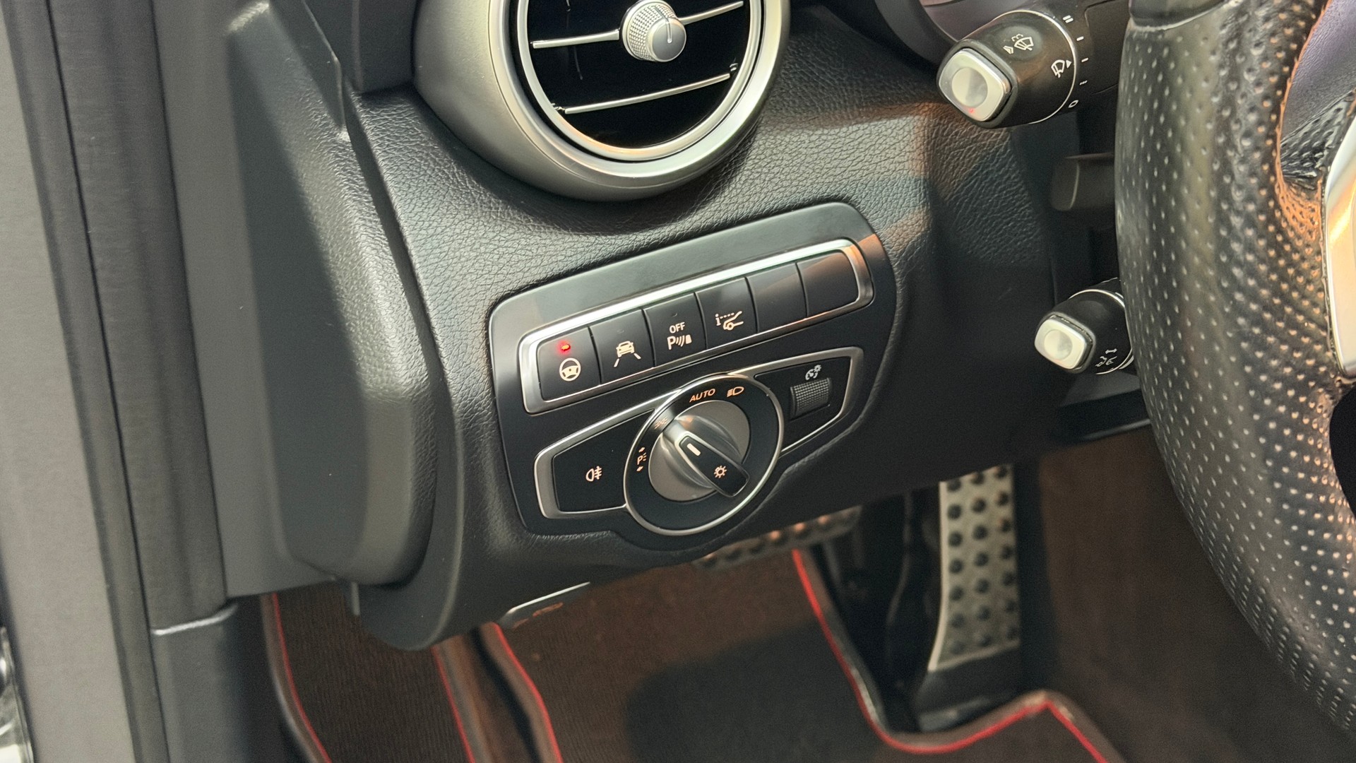 MERCEDES-BENZ C 43 Cabriolet AMG 4Matic 9G-Tronic-image-14