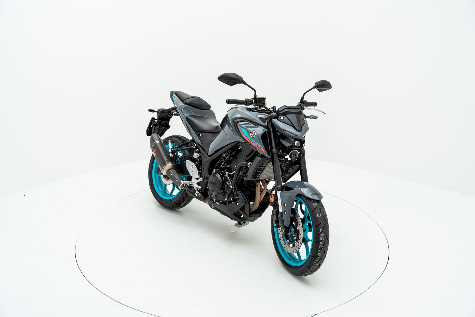 YAMAHA MT-03 ABS-showroom-element-1