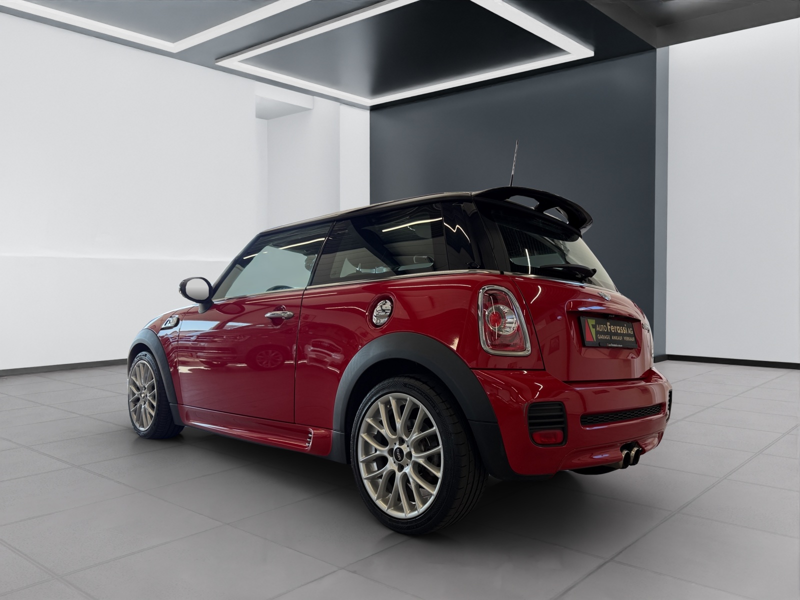 MINI Cooper S John Cooper Works-showroom-element-3