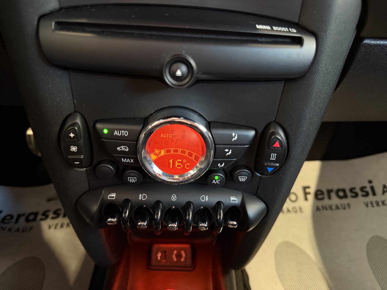 MINI Cooper S John Cooper Works-image-19