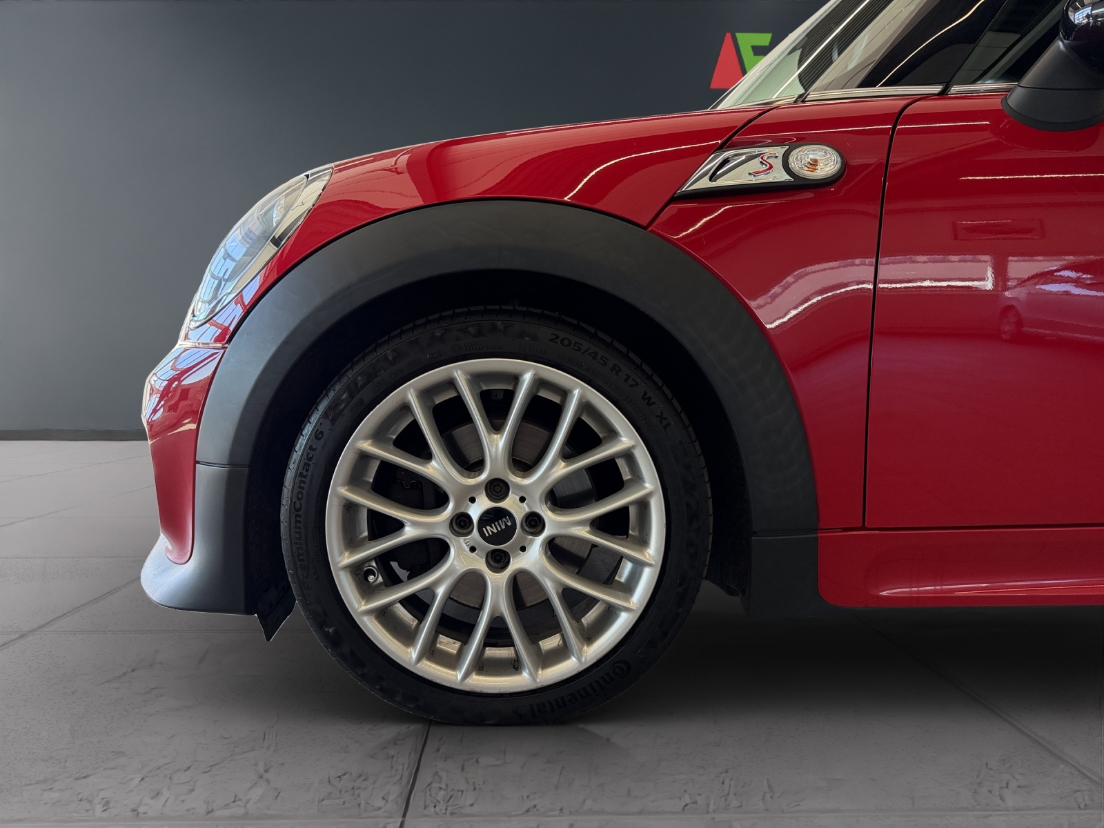 MINI Cooper S John Cooper Works-image-10