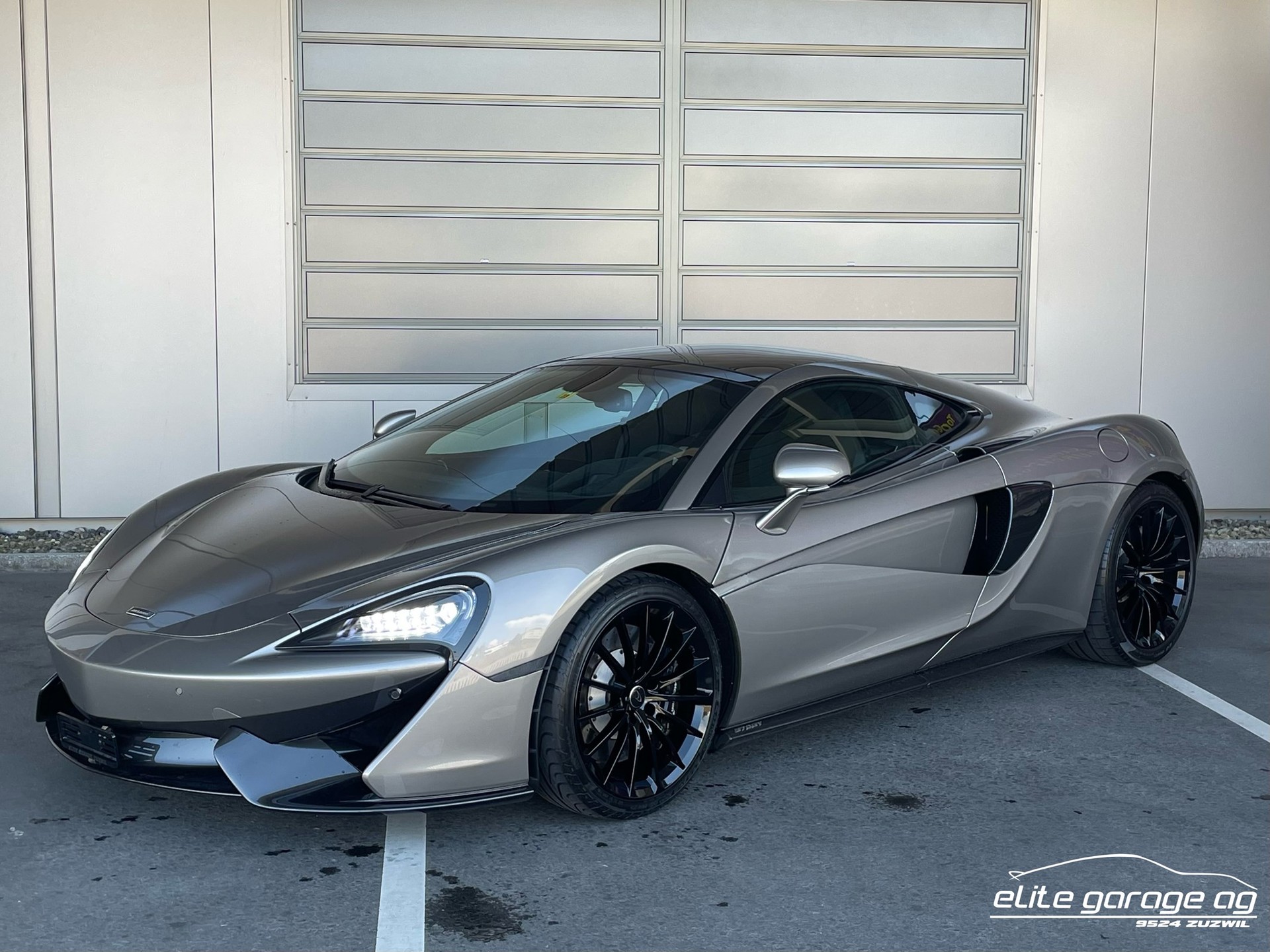McLAREN 570GT Coupé 3.8 V8 SSG-image-1