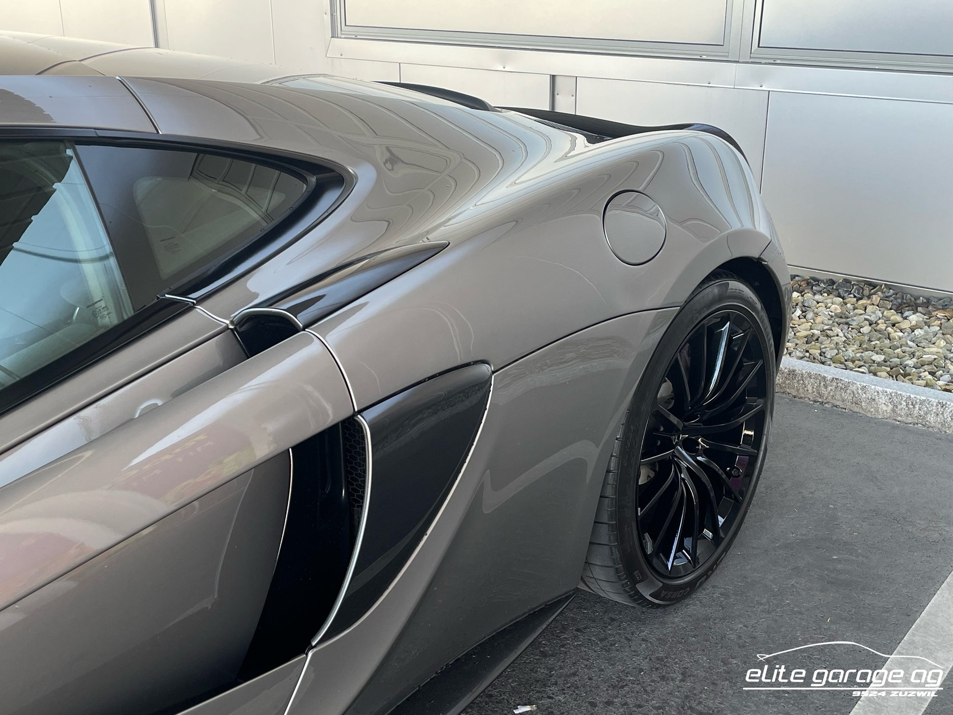 McLAREN 570GT Coupé 3.8 V8 SSG-image-9