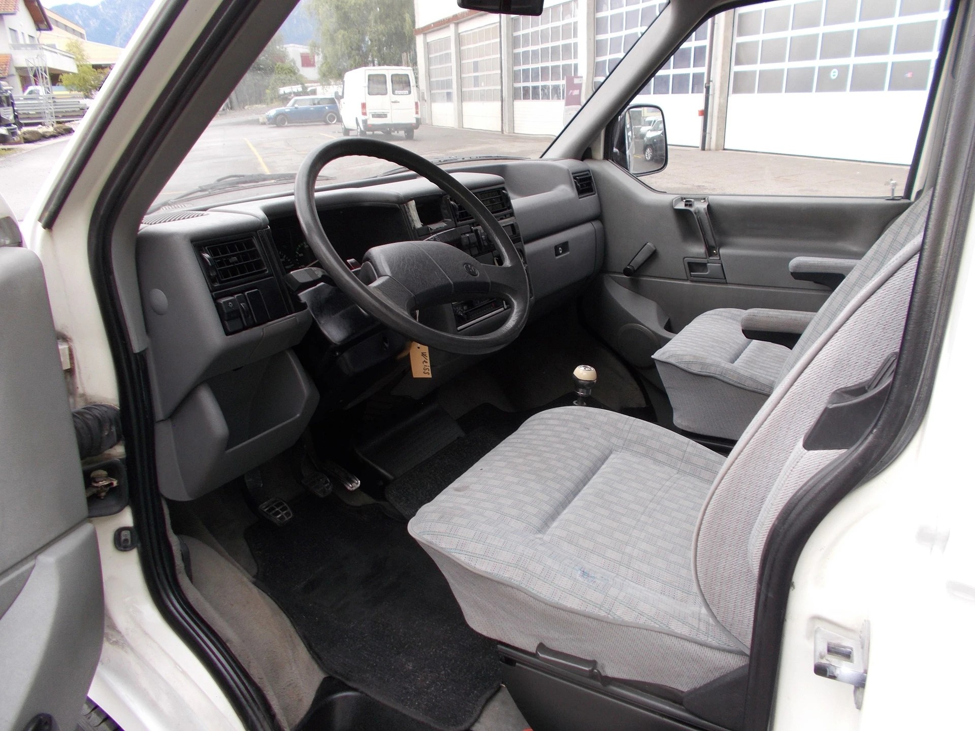 VW T4 Multivan 2.5-image-8