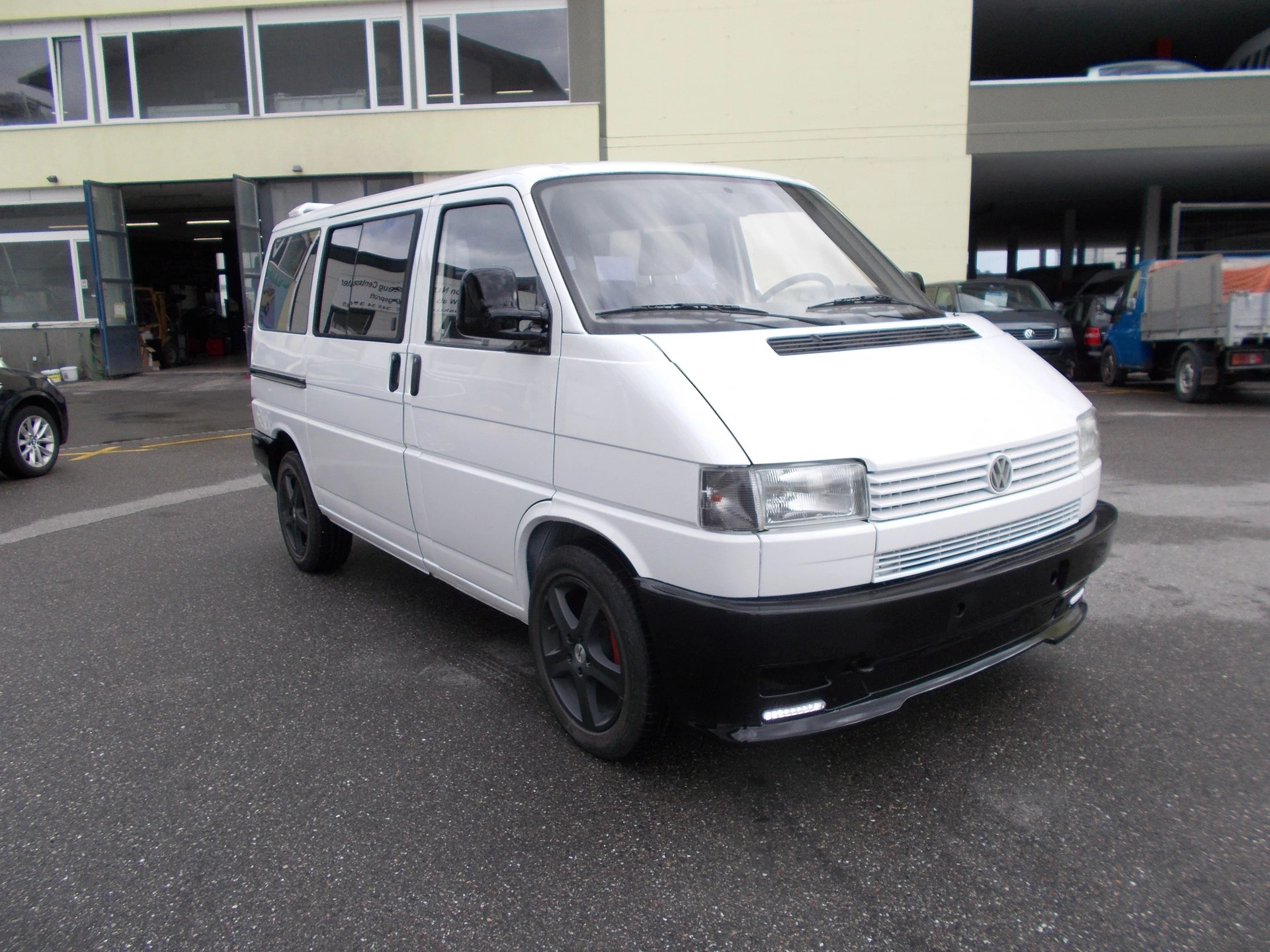 VW T4 Multivan 2.5-showroom-element-2