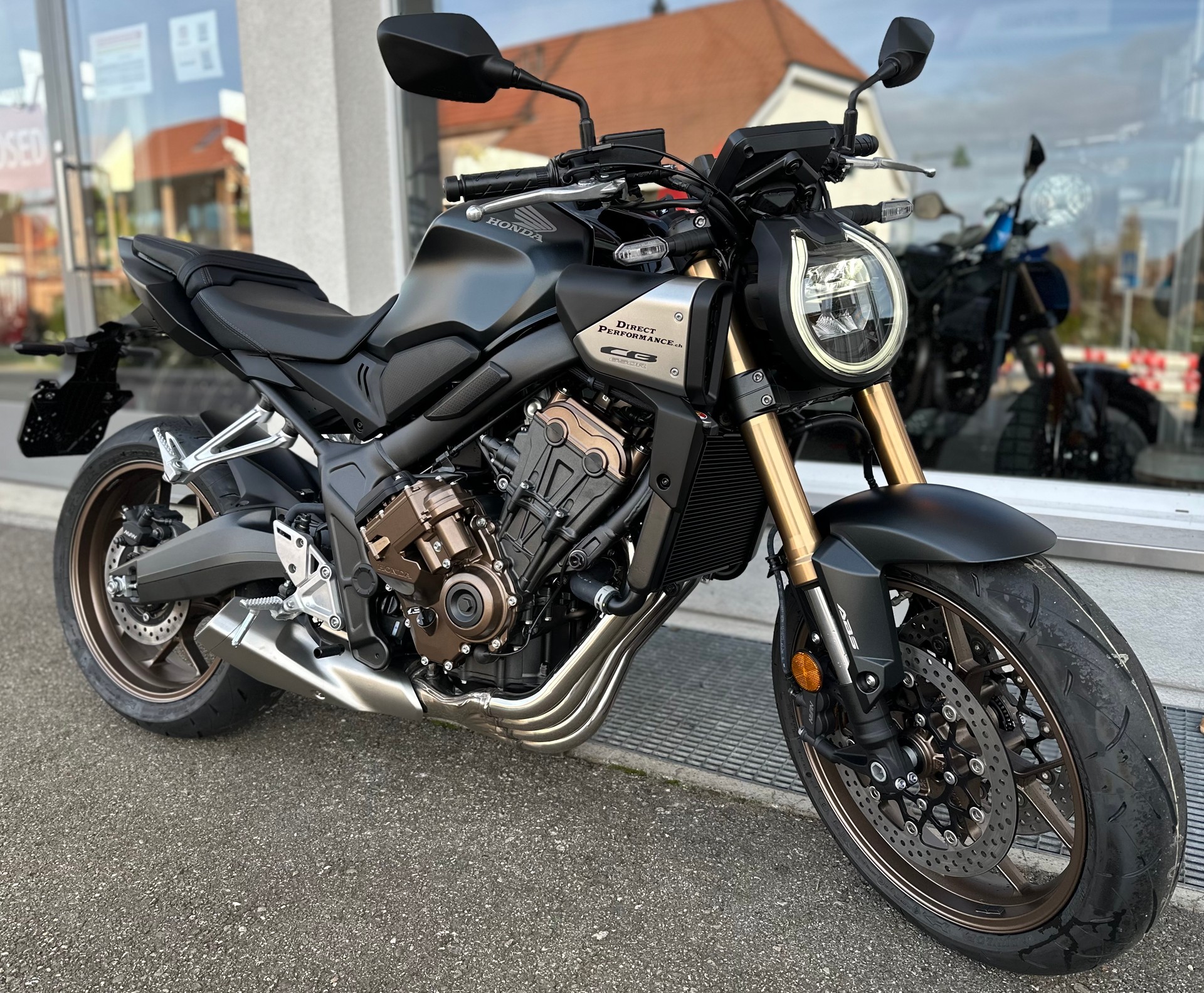 HONDA CB 650 R E-Clutch-image-8