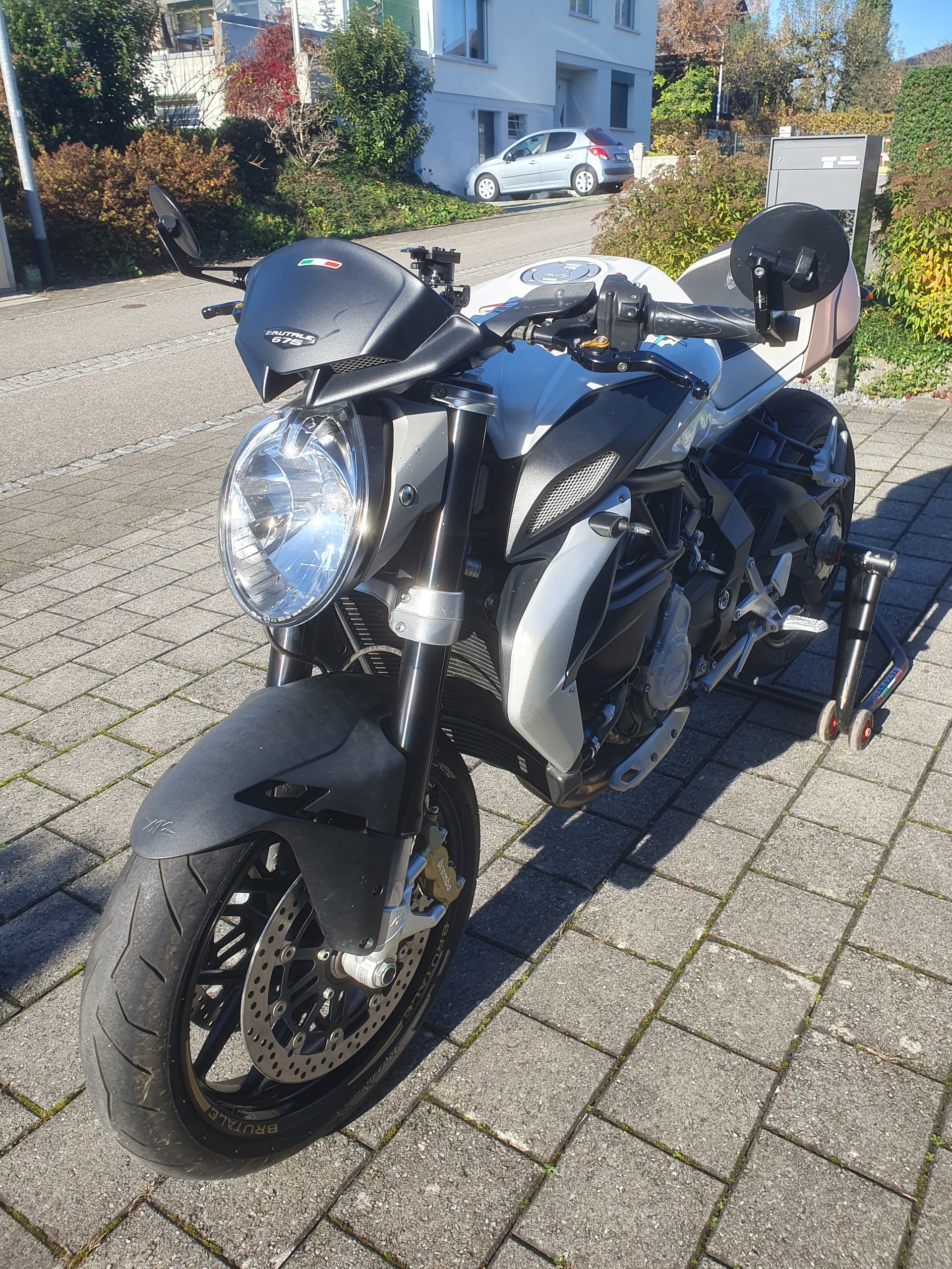 MV AGUSTA B3 Brutale 675-image-4