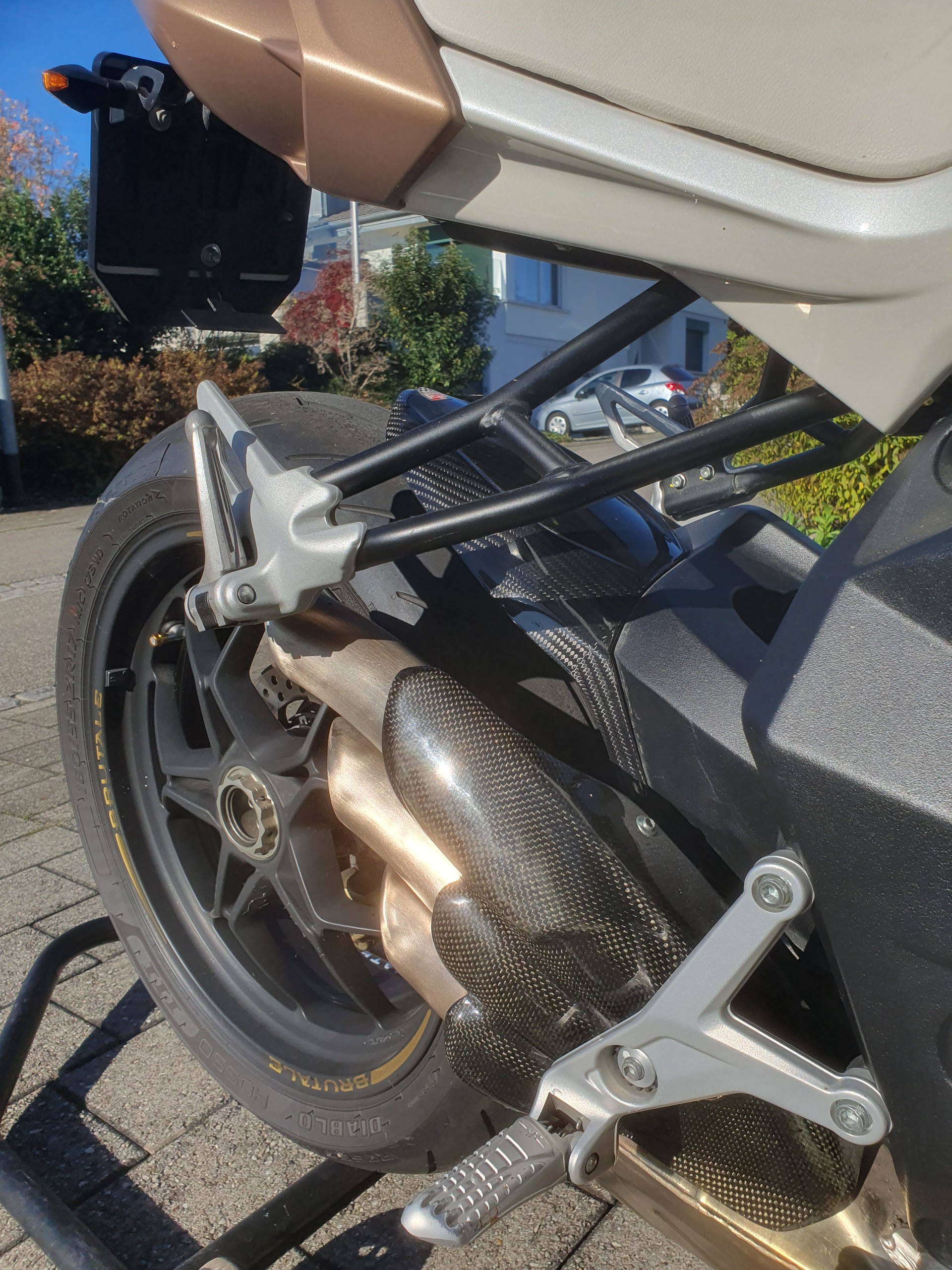MV AGUSTA B3 Brutale 675-image-6