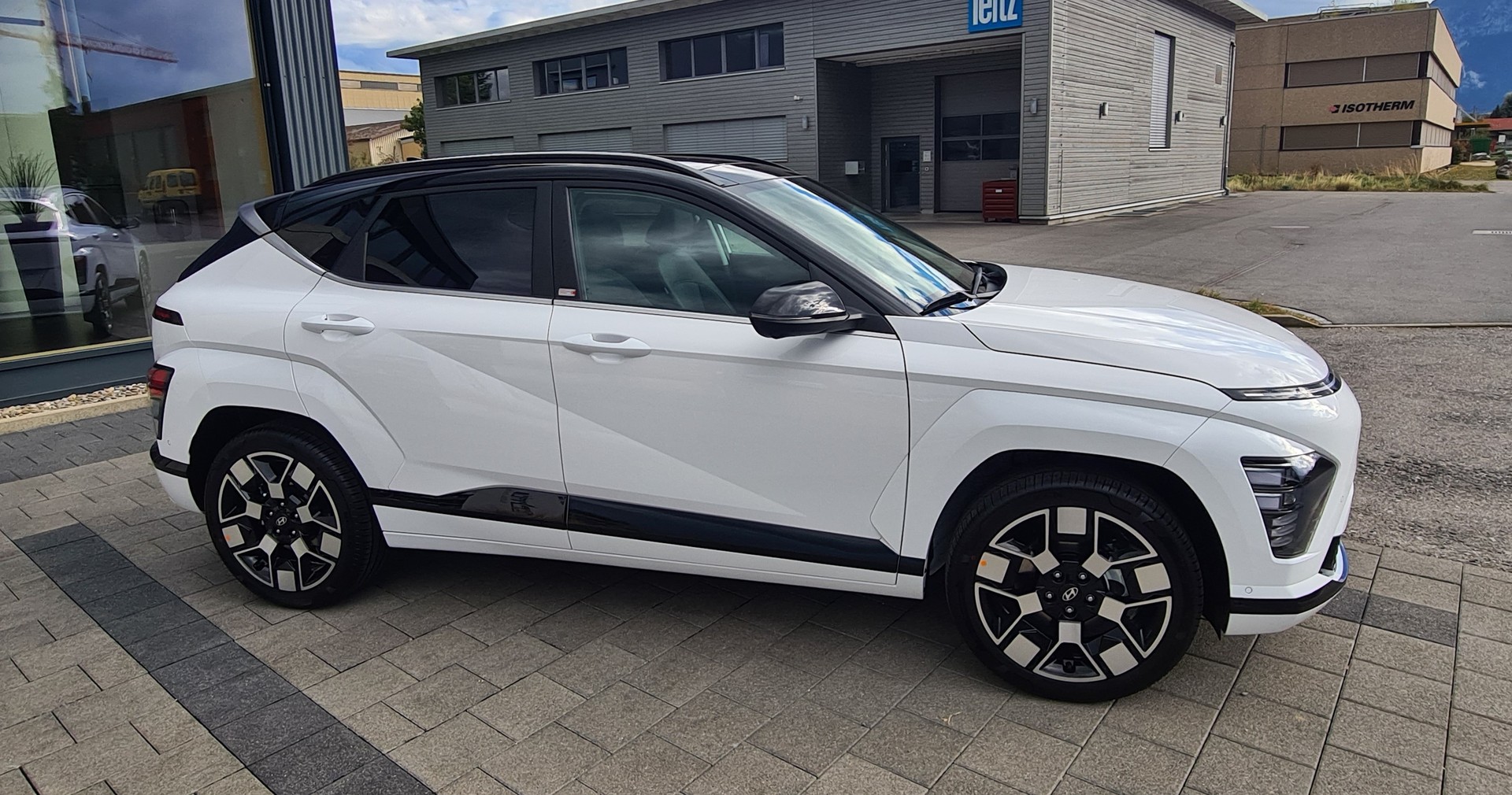 HYUNDAI Kona EV 65.4 kWh Vertex-showroom-element-2