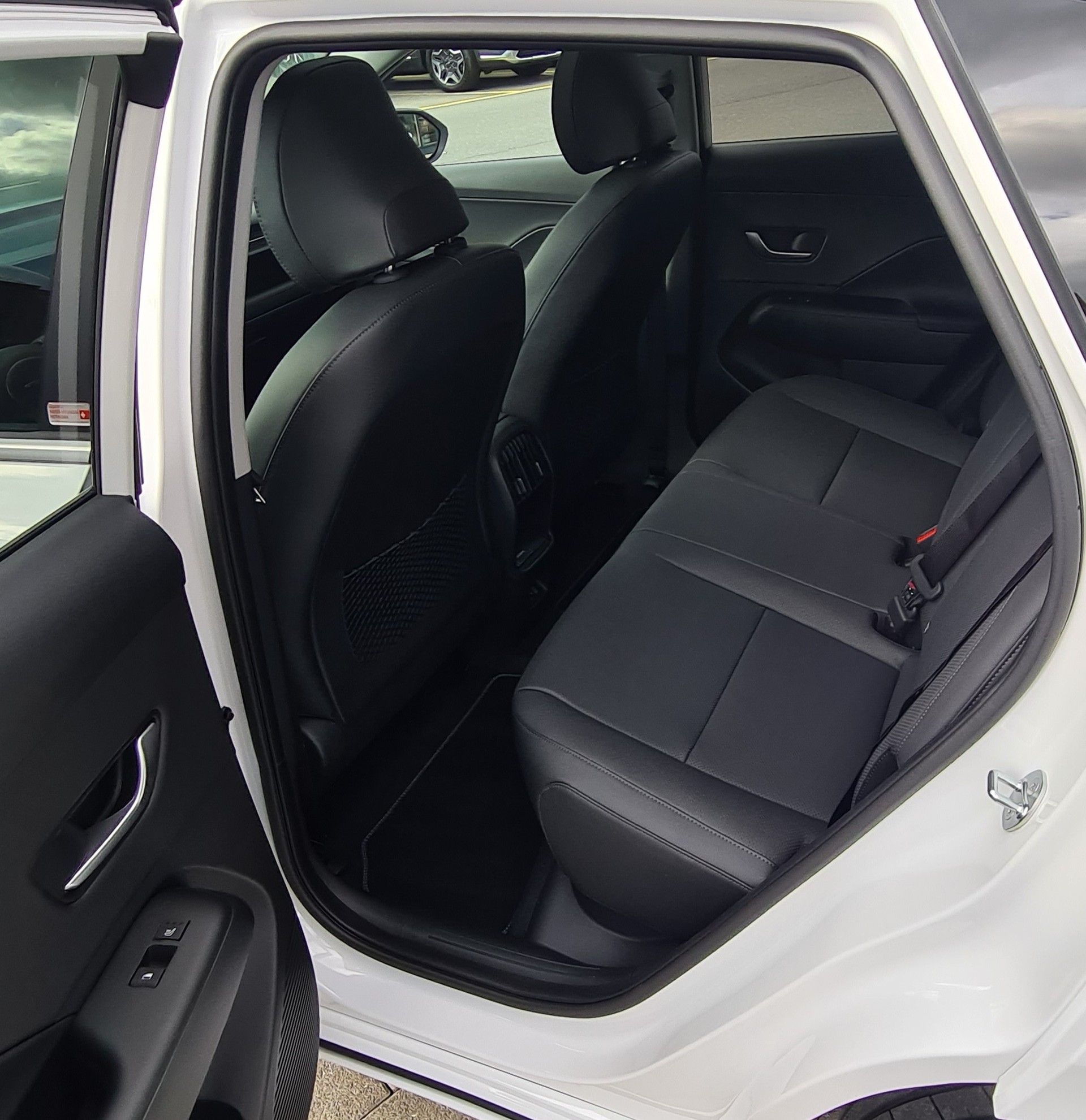 HYUNDAI Kona EV 65.4 kWh Vertex-image-10