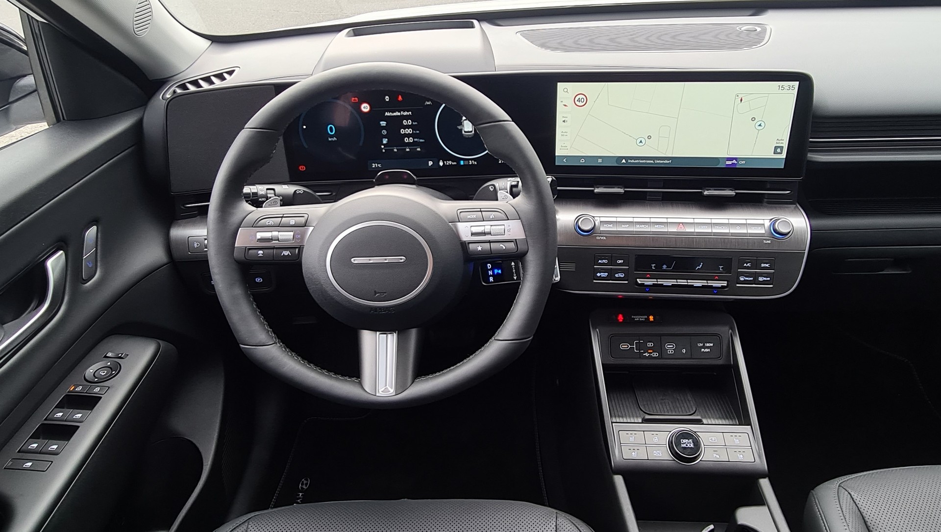 HYUNDAI Kona EV 65.4 kWh Vertex-image-12
