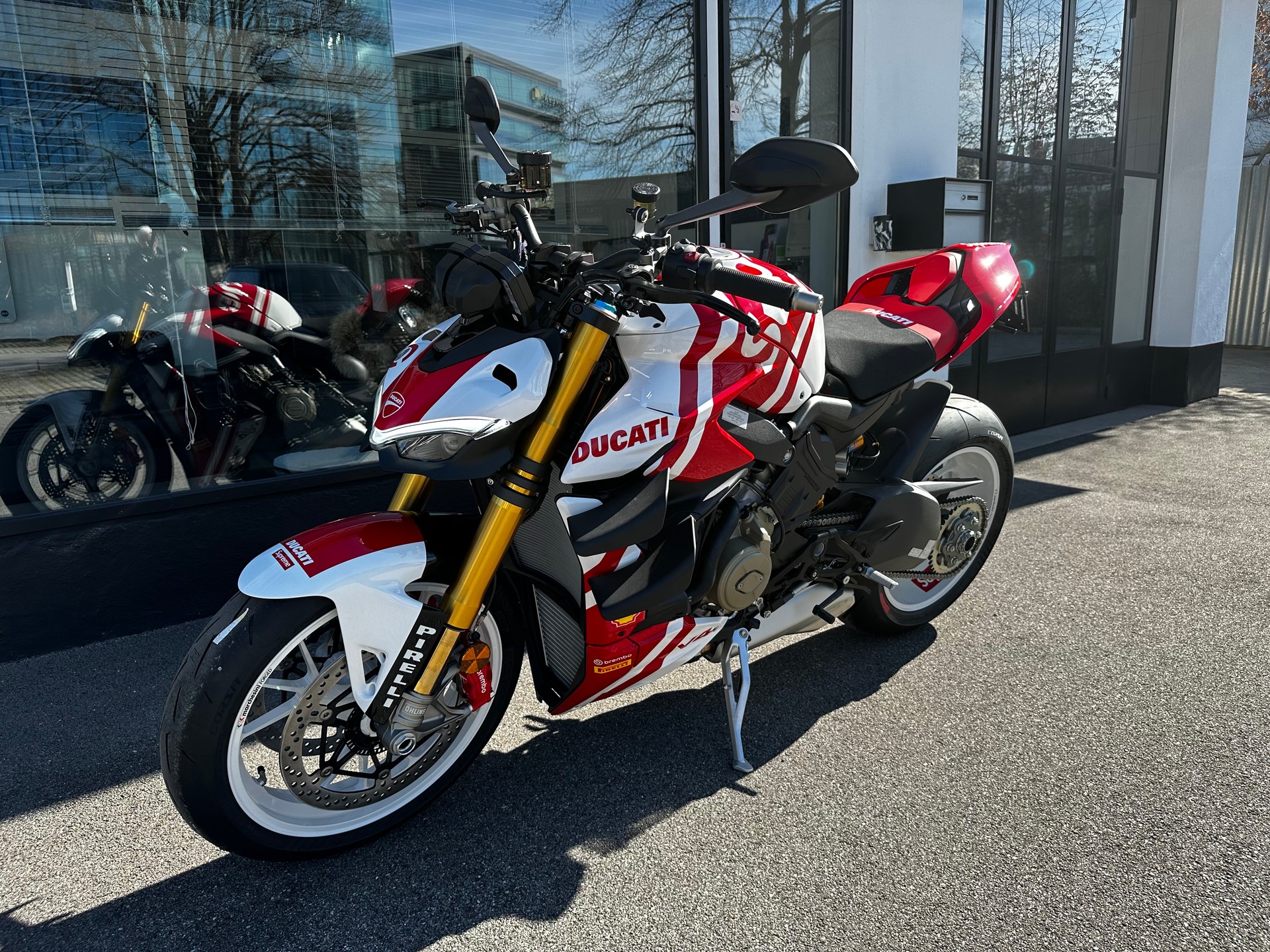 DUCATI Streetfighter V4 S Supreme Edition-image-4