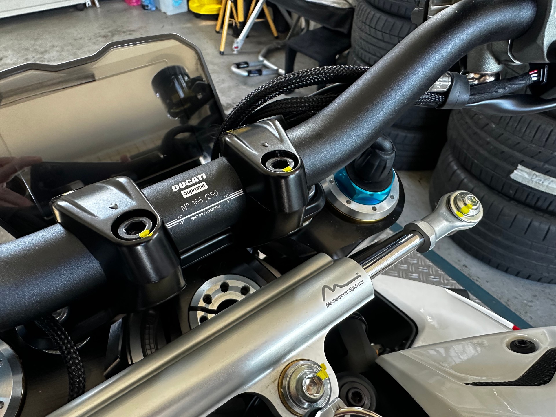 DUCATI Streetfighter V4 S Supreme Edition-image-13