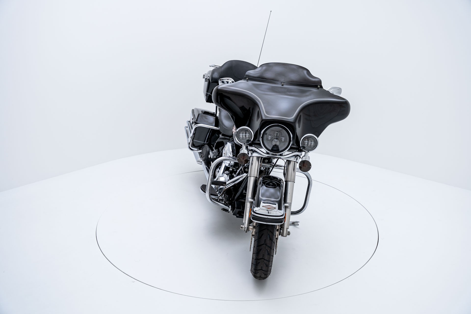 HARLEY-DAVIDSON FLHTC Electra Glide Classic ABS-image-6