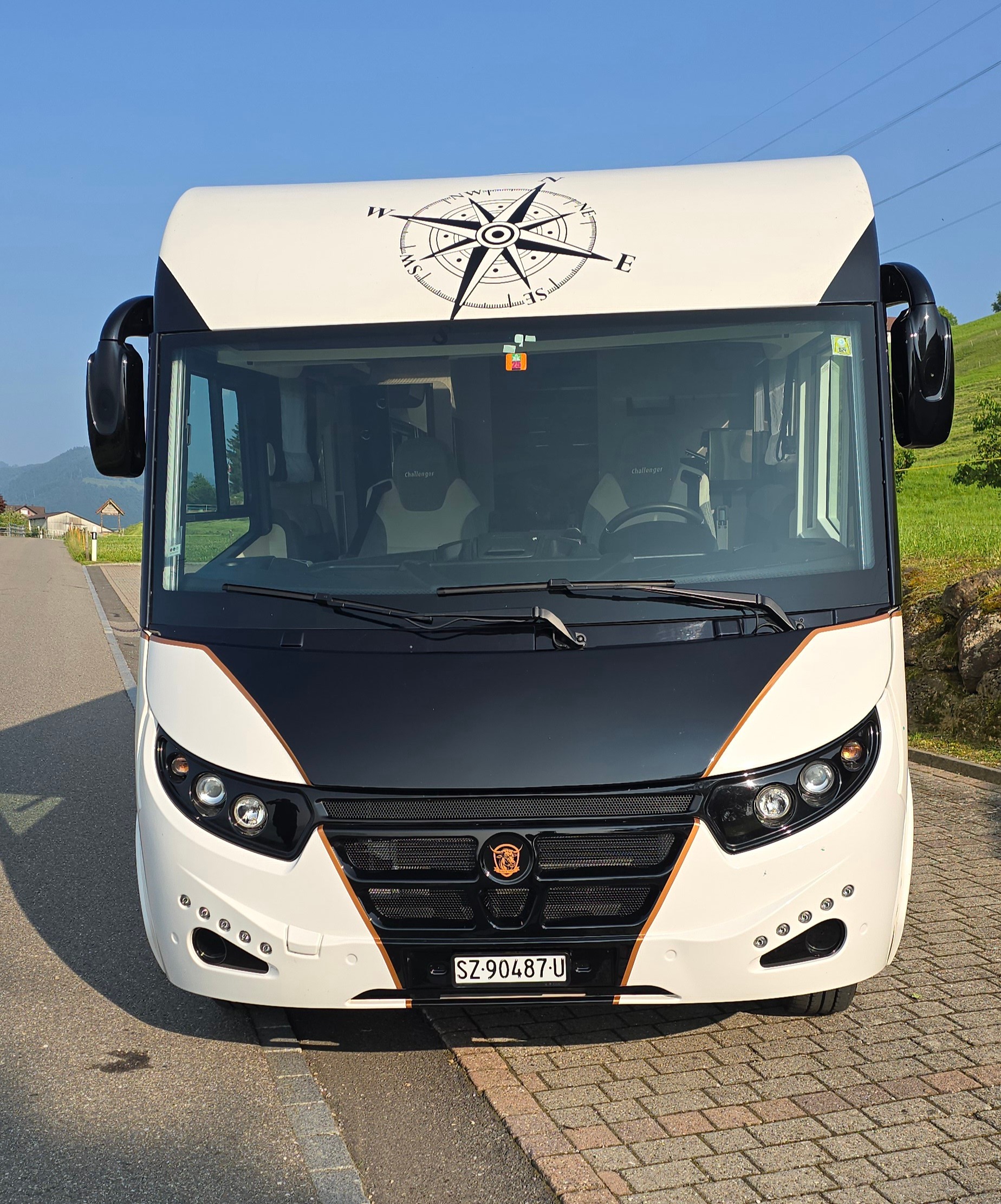 CHALLENGER Sirius-showroom-element-1