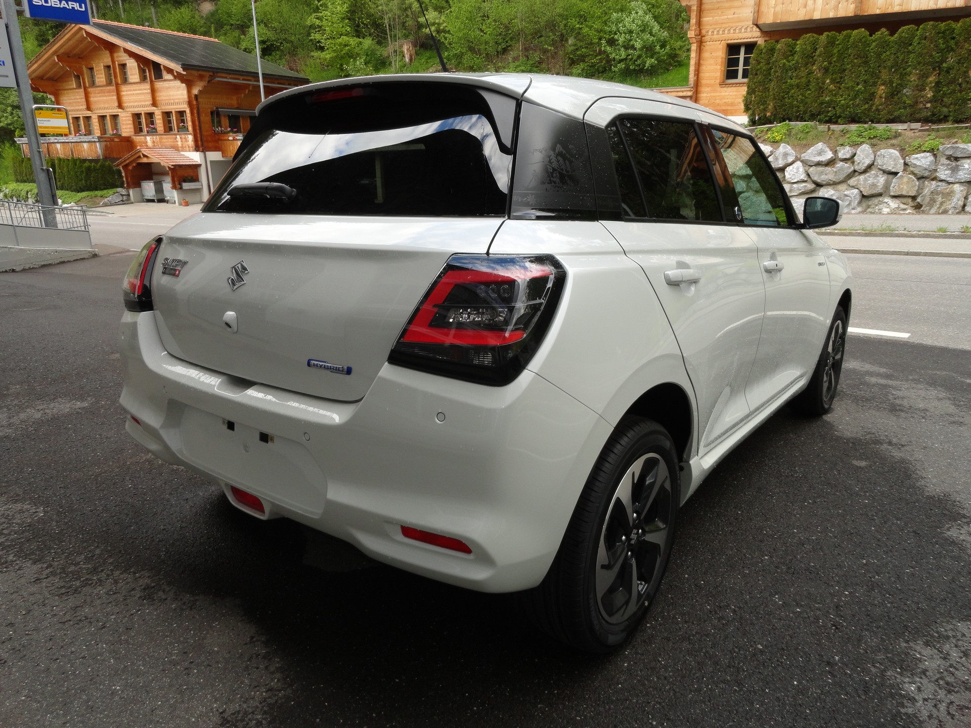 SUZUKI Swift 1.2 Tradizio Top Hybrid 4x4-showroom-element-2