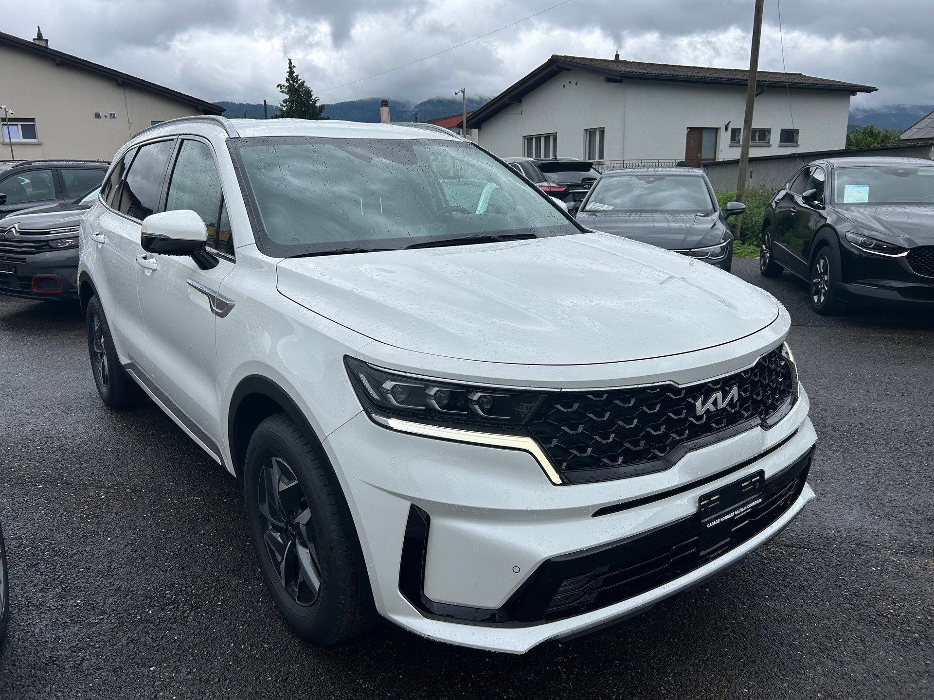 KIA Sorento 1.6 T-GDi HEV Sorento-image-3