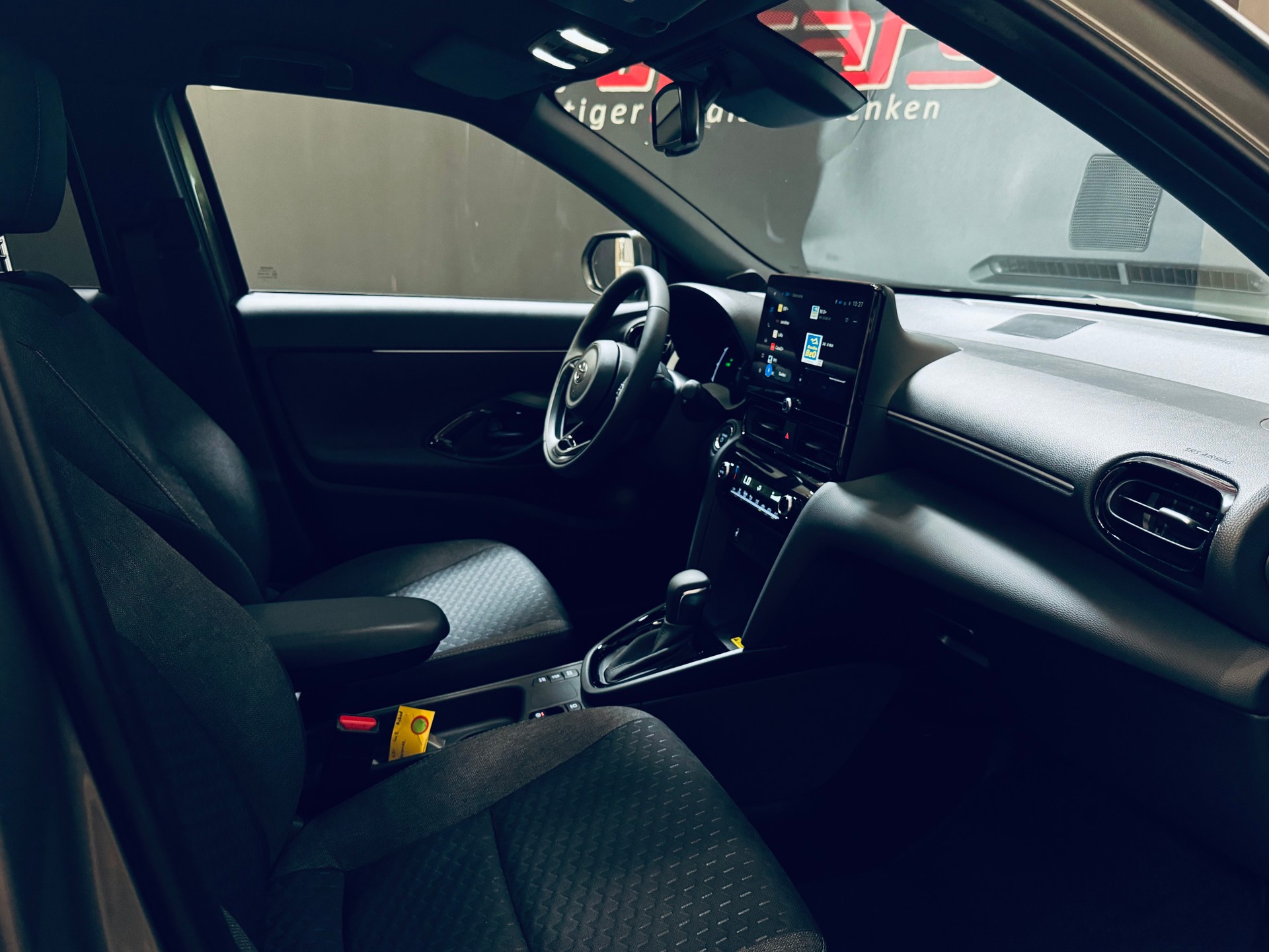 TOYOTA Yaris Cross 1.5 Trend e-CVT 130PS-image-13