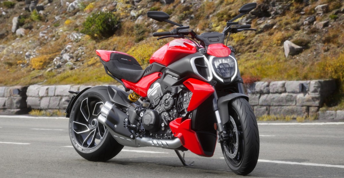DUCATI Diavel V4-image-0