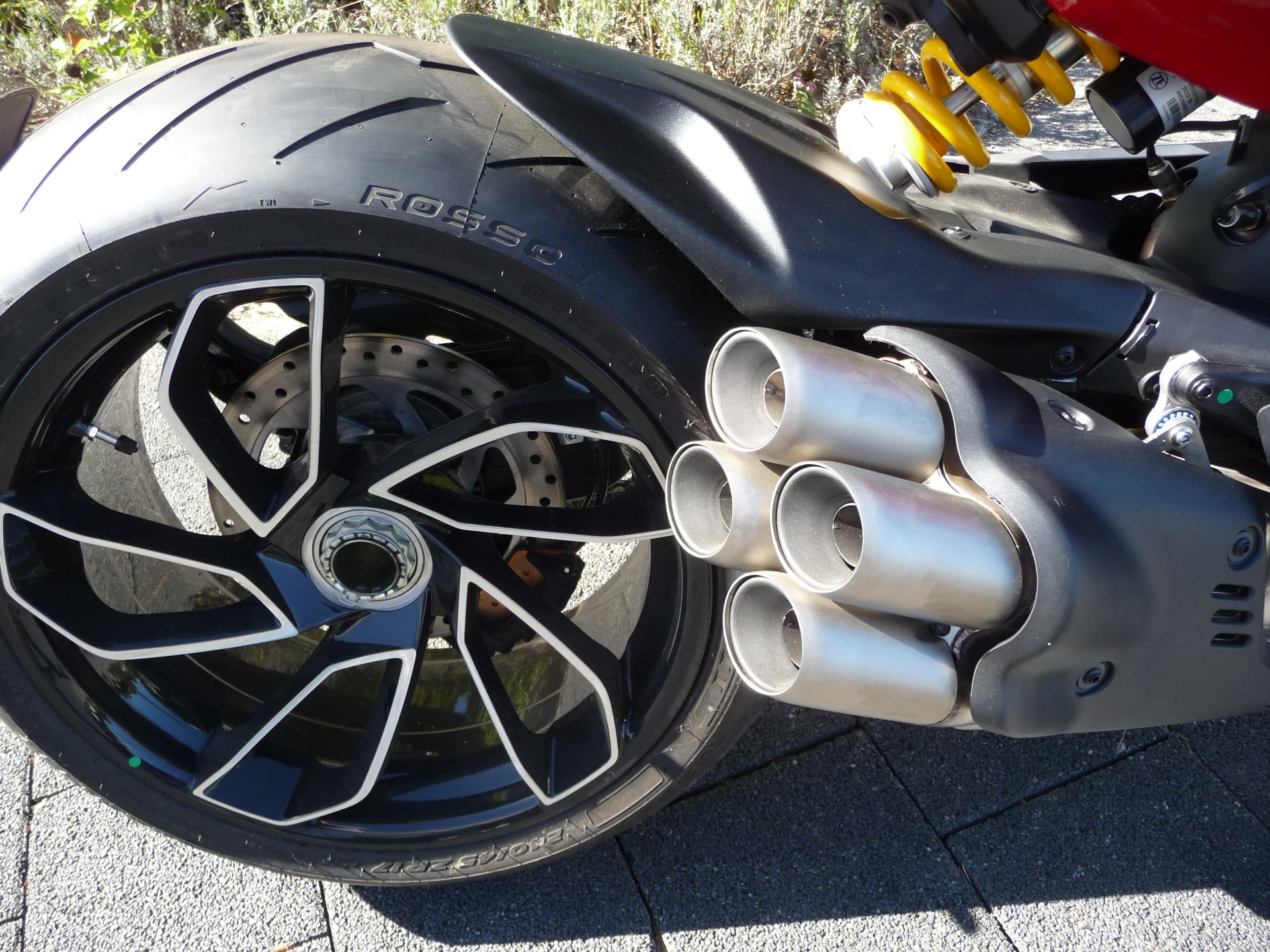DUCATI Diavel V4-image-5