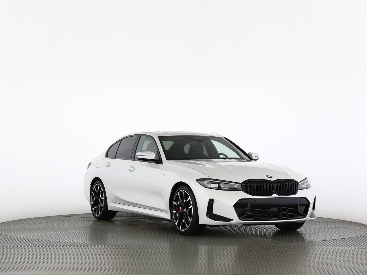 BMW 320 xDrive 48V d Steptronic M Sport Pro-image-12