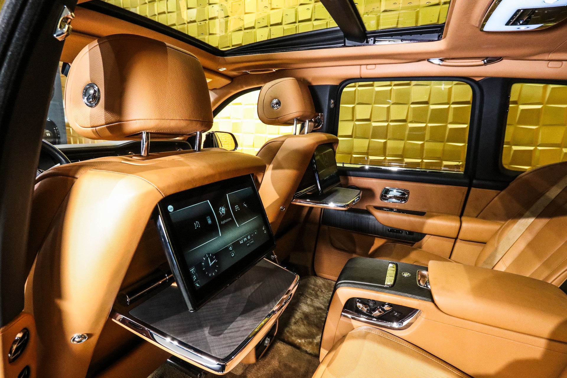 ROLLS-ROYCE Cullinan 6.7 V12-image-19