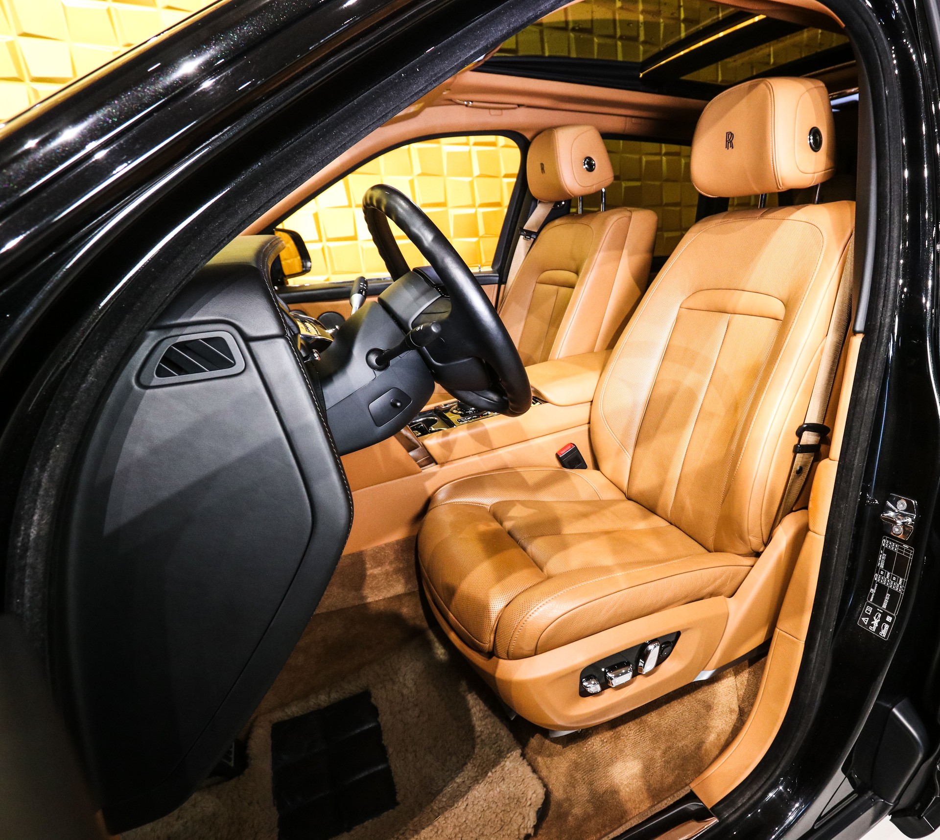ROLLS-ROYCE Cullinan 6.7 V12-image-15