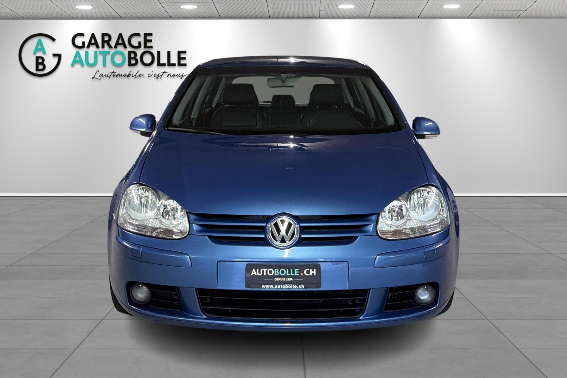 VW Golf 2.0 TDI Sportline-showroom-element-1