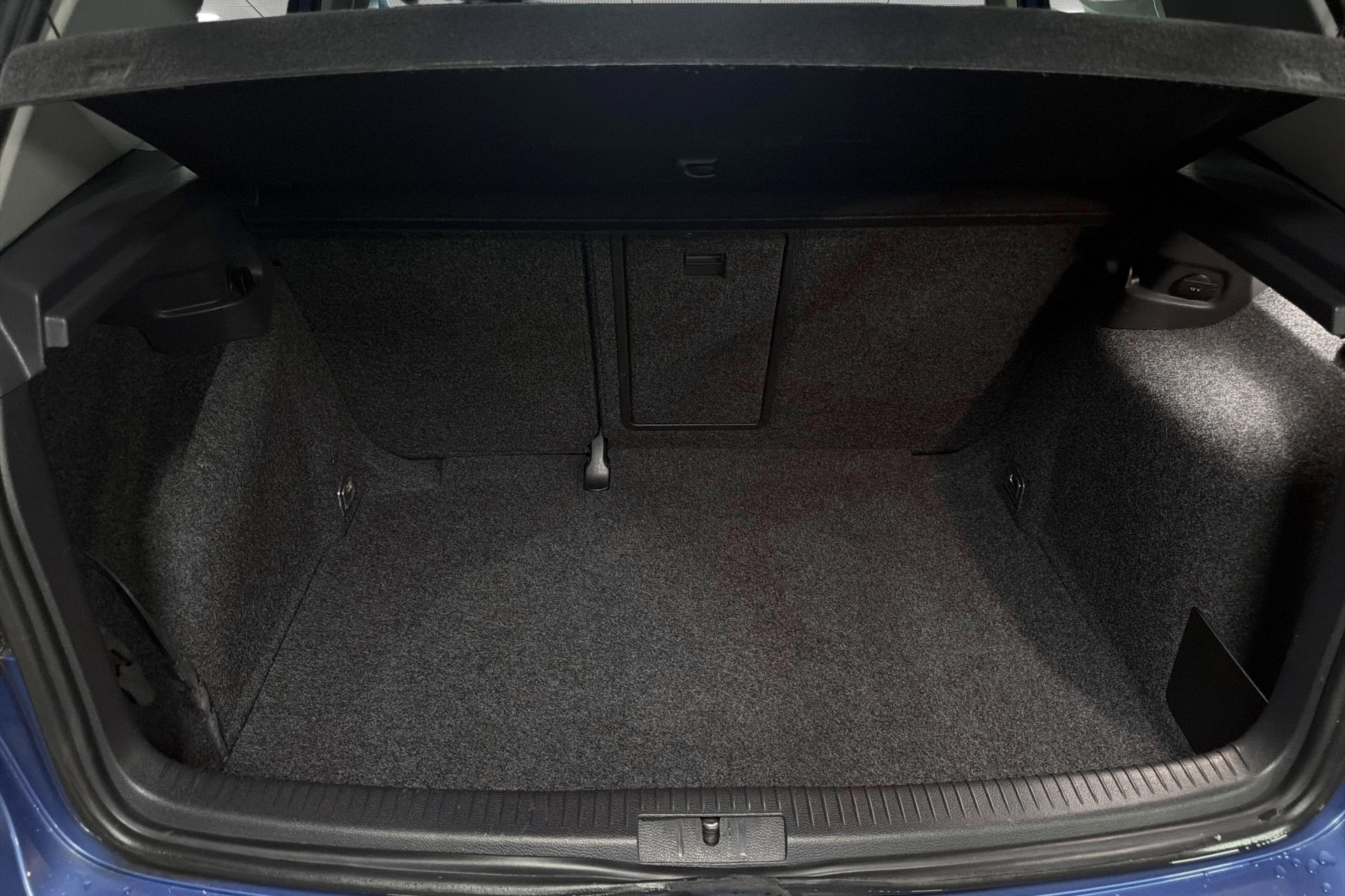 VW Golf 2.0 TDI Sportline-image-17