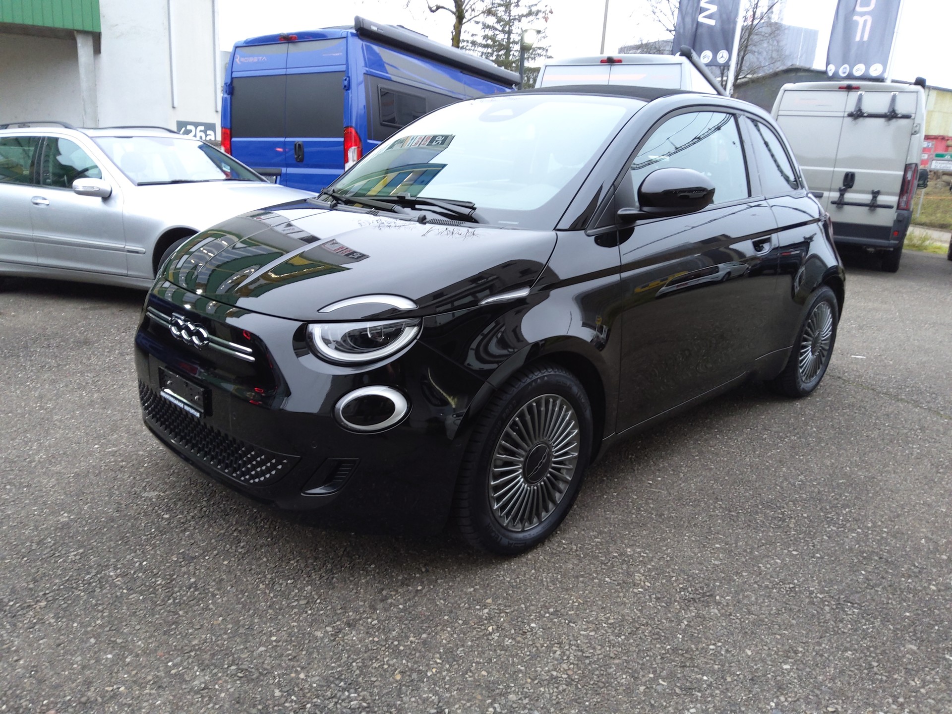 FIAT 500 Cabrio electric 87 kW Icon-image-1