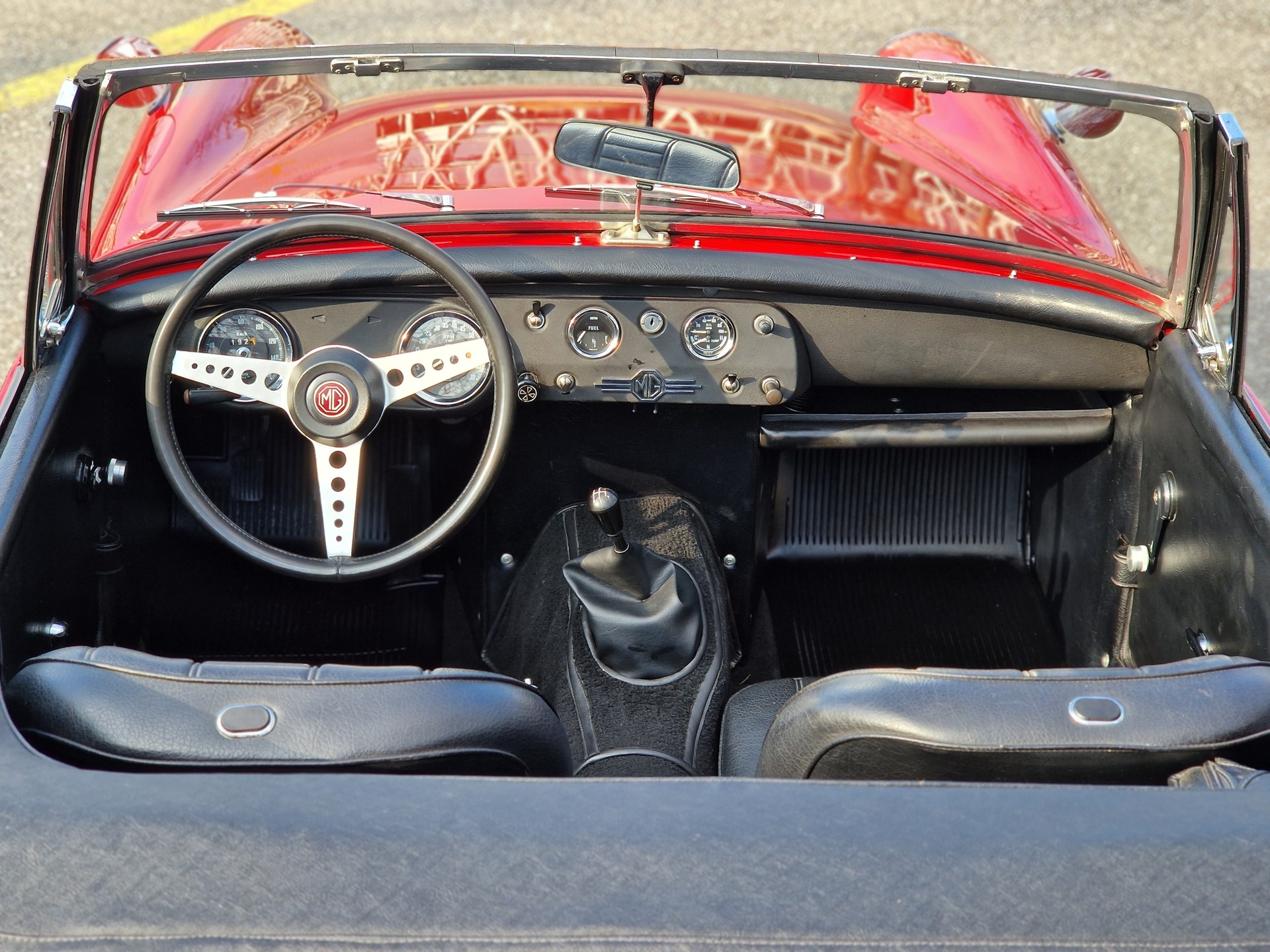 MG MG Midget MK III - Voiture CH - en excellent état - service du jour - Exp. vétéran 07.25-image-12