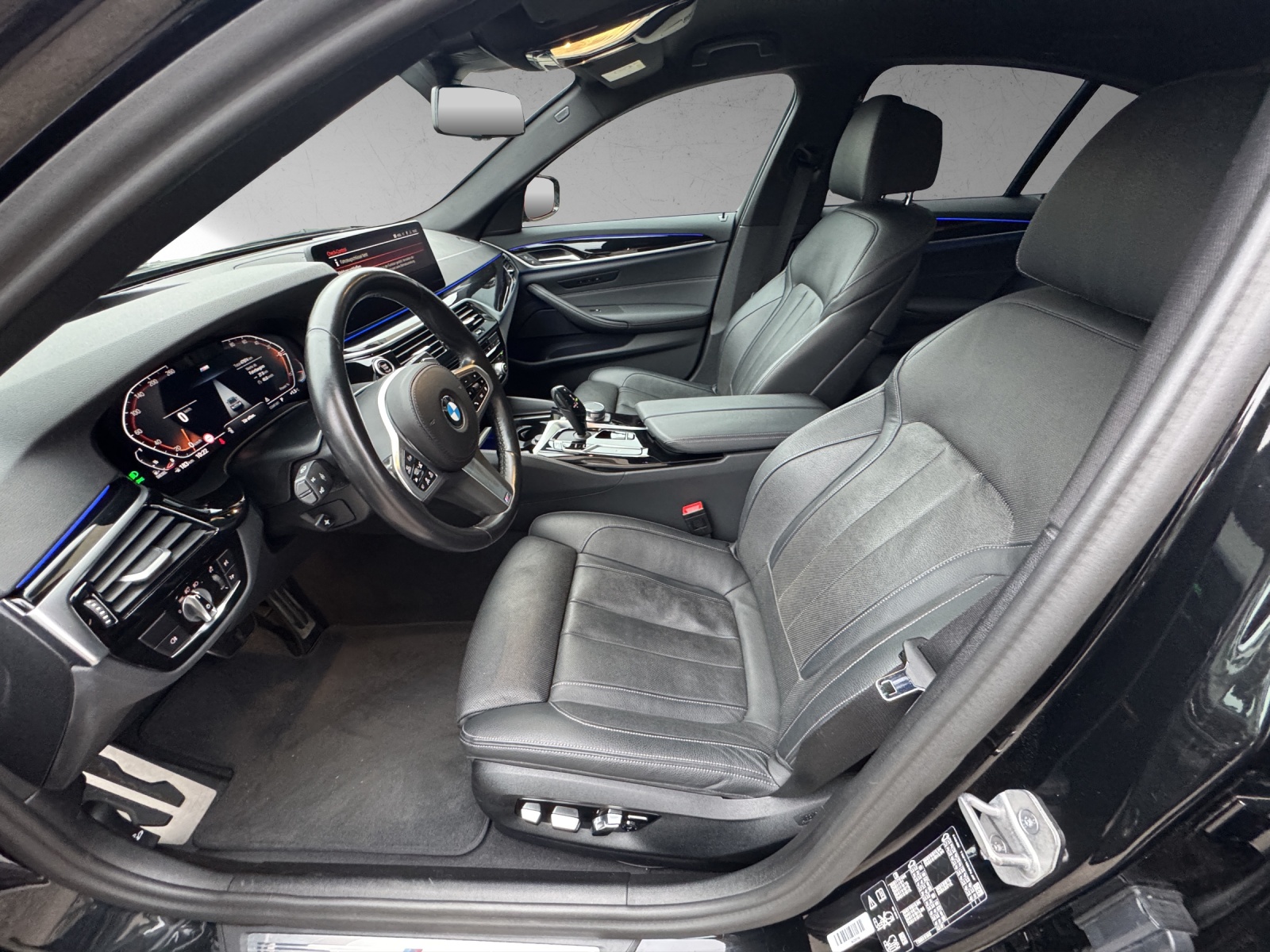 BMW 540d xDrive 48V M Sport Steptronic-image-10