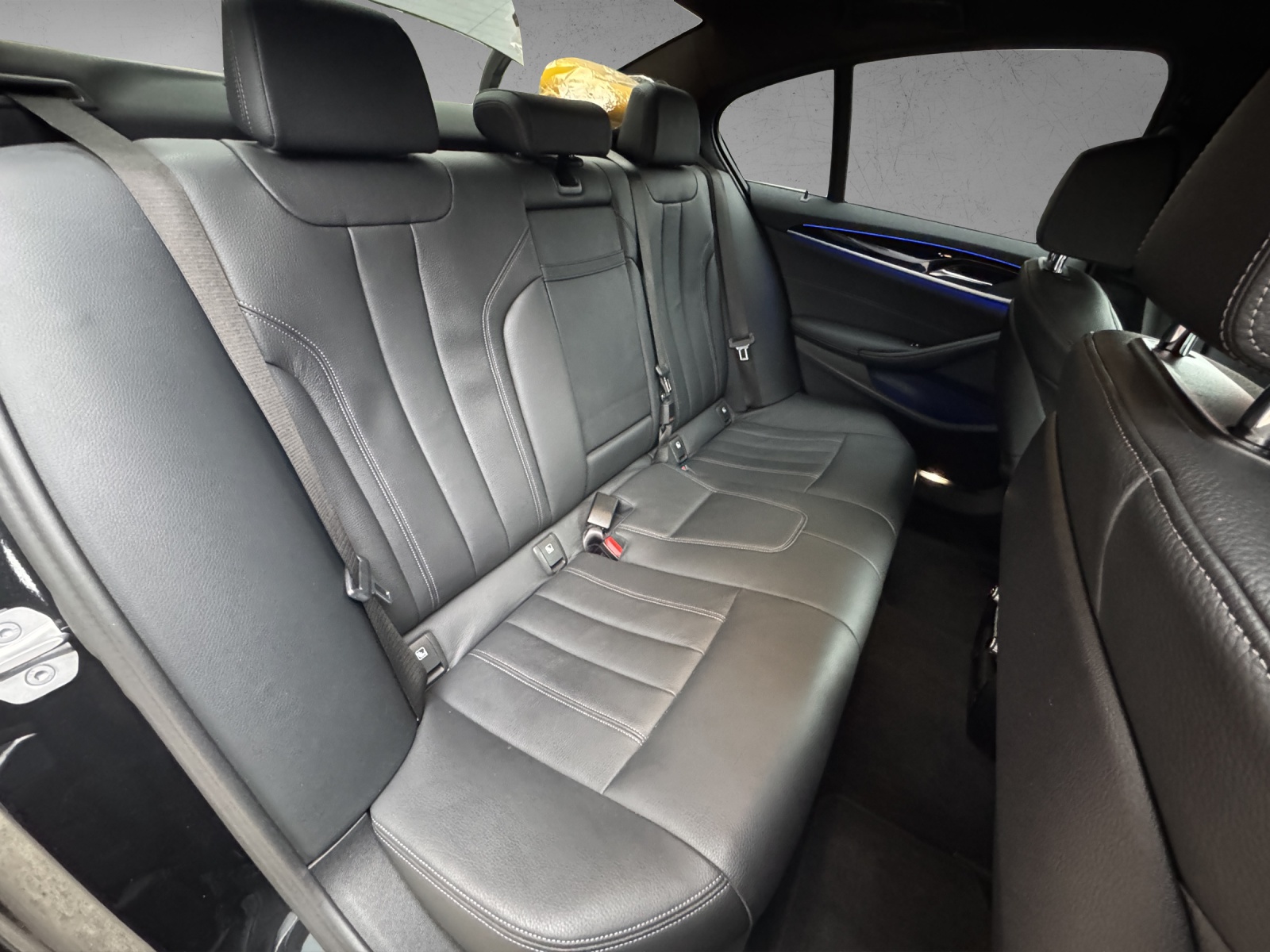 BMW 540d xDrive 48V M Sport Steptronic-image-12