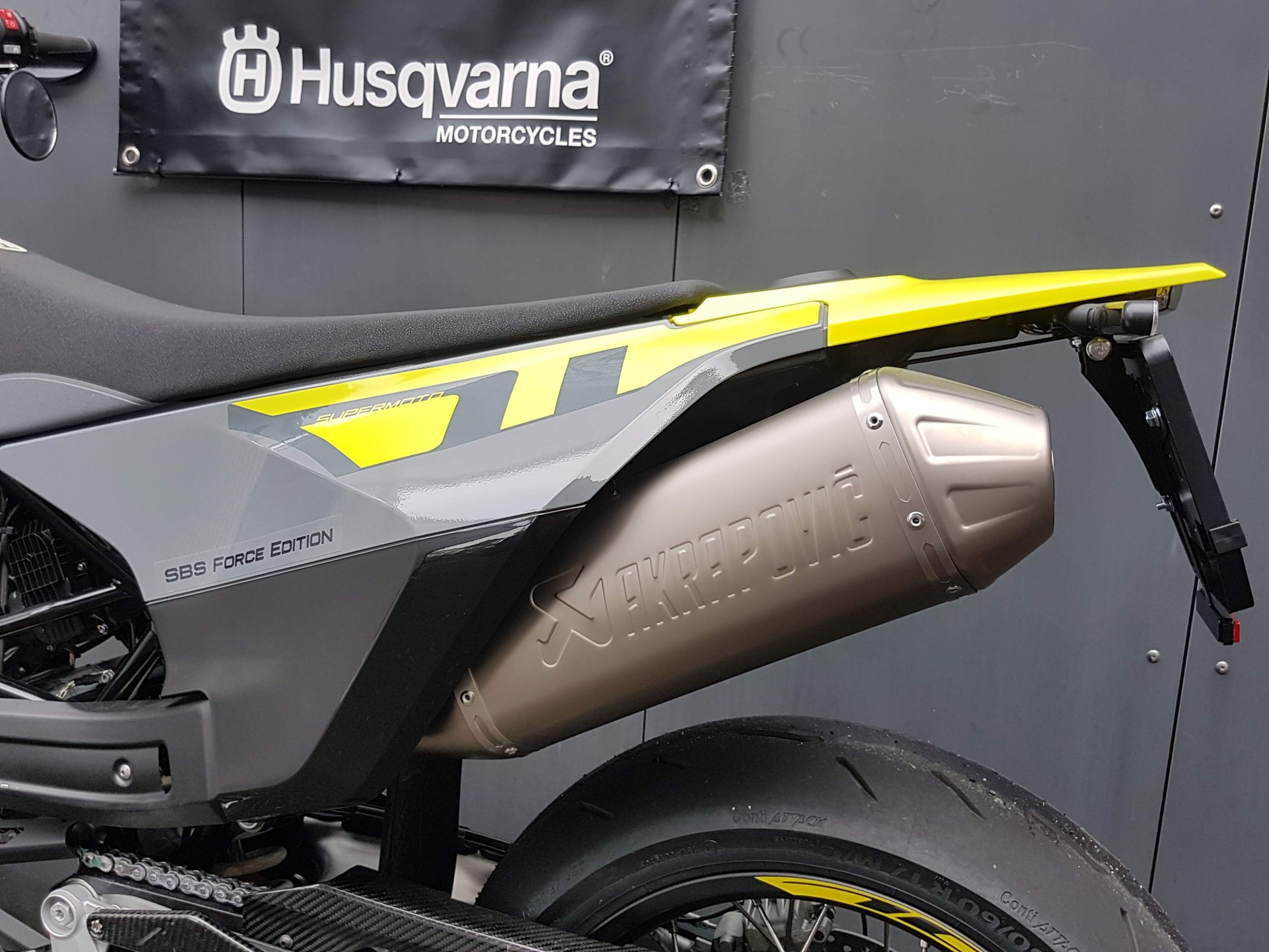 HUSQVARNA 701 Supermoto-image-3