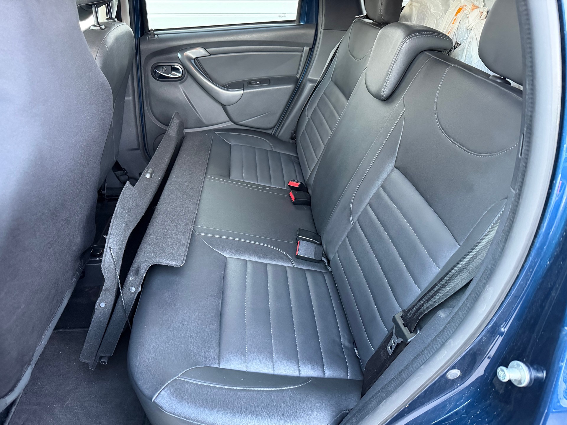 DACIA Duster 1.2 T Privilège 4x4-image-6