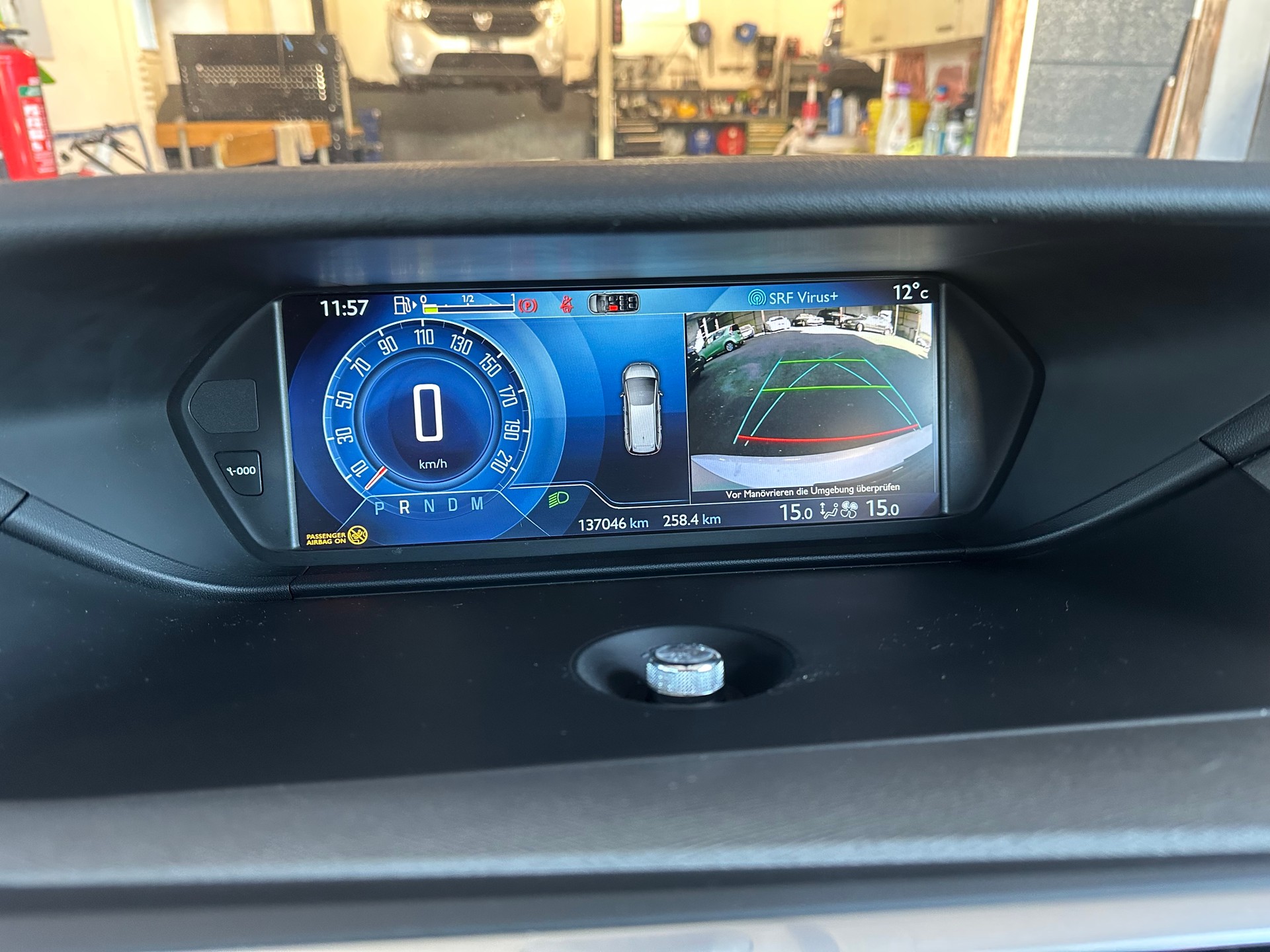CITROEN Grand C4 Picasso 2.0 BlueHDi Exclusive Automatic-image-15