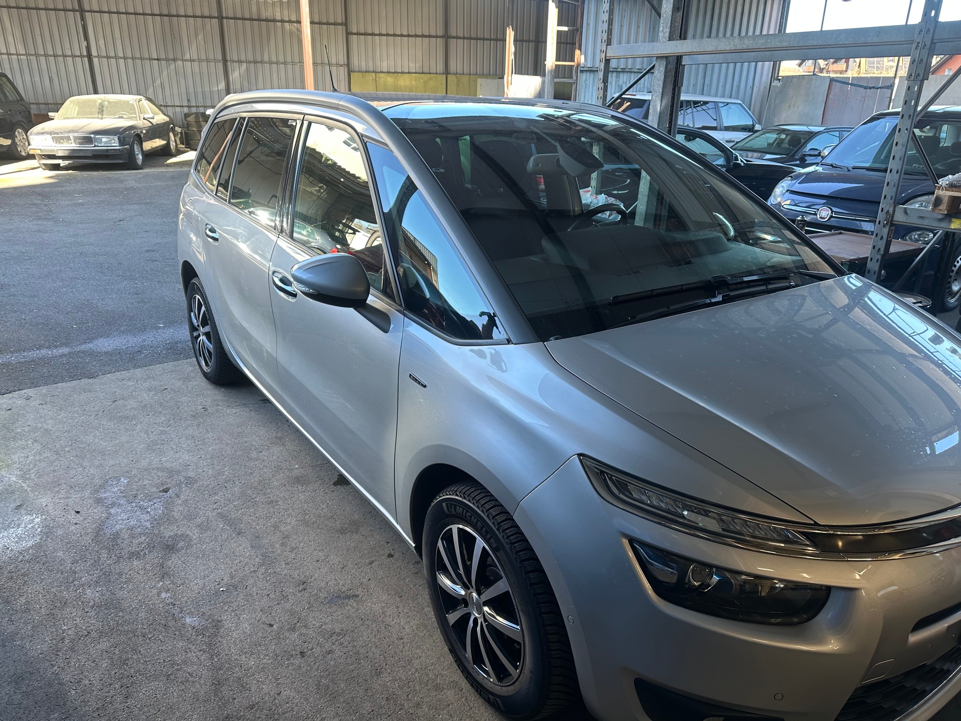 CITROEN Grand C4 Picasso 2.0 BlueHDi Exclusive Automatic-image-4