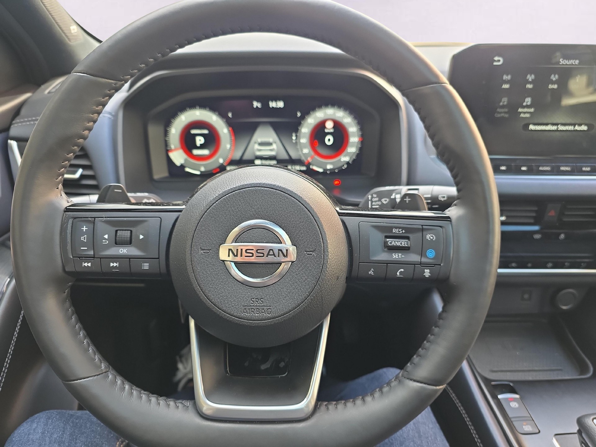 NISSAN Qashqai 1.3 DIG-T MHEV Tekna+ Xtronic 4x4-image-17