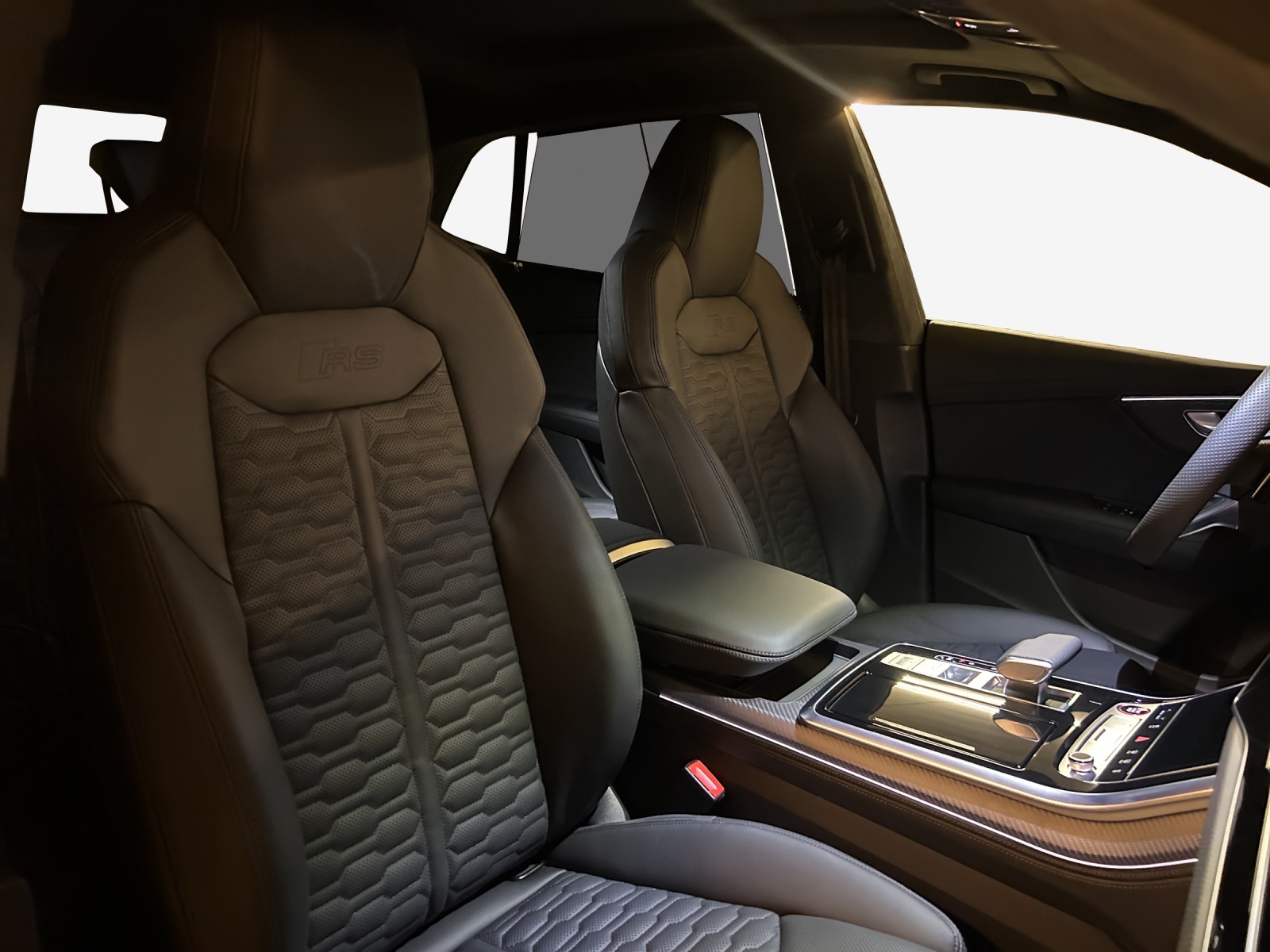 AUDI RSQ8 performance quattro-image-14