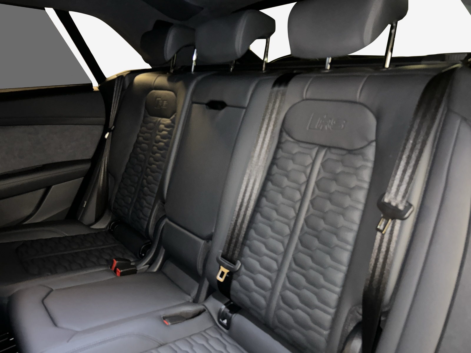 AUDI RSQ8 performance quattro-image-11